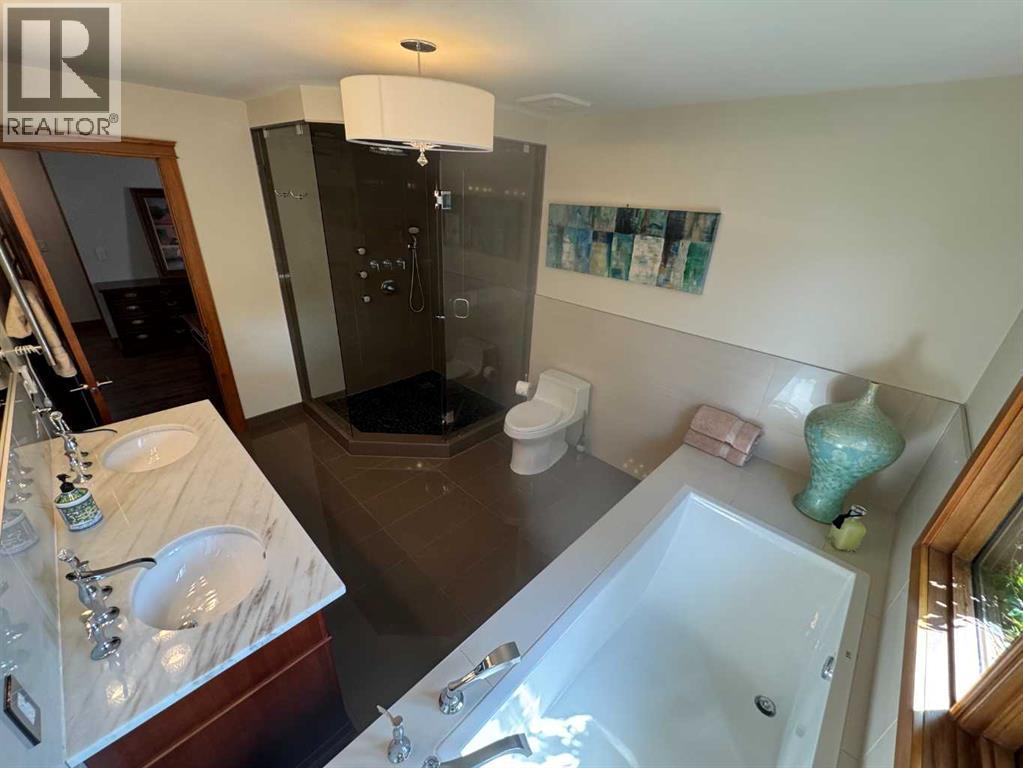 Single Family House for Sale in  Signal Hill Mews SW Signal Hill Calgary 