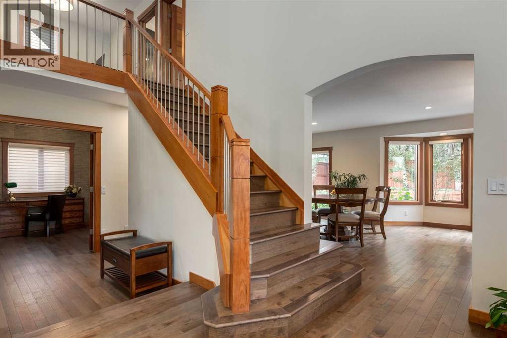 Single Family House for Sale in  Signal Hill Mews SW Signal Hill Calgary 