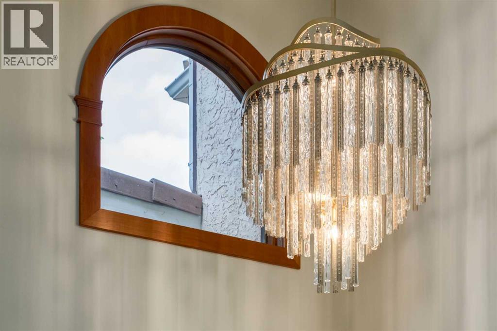 Single Family House for Sale in  Signal Hill Mews SW Signal Hill Calgary 