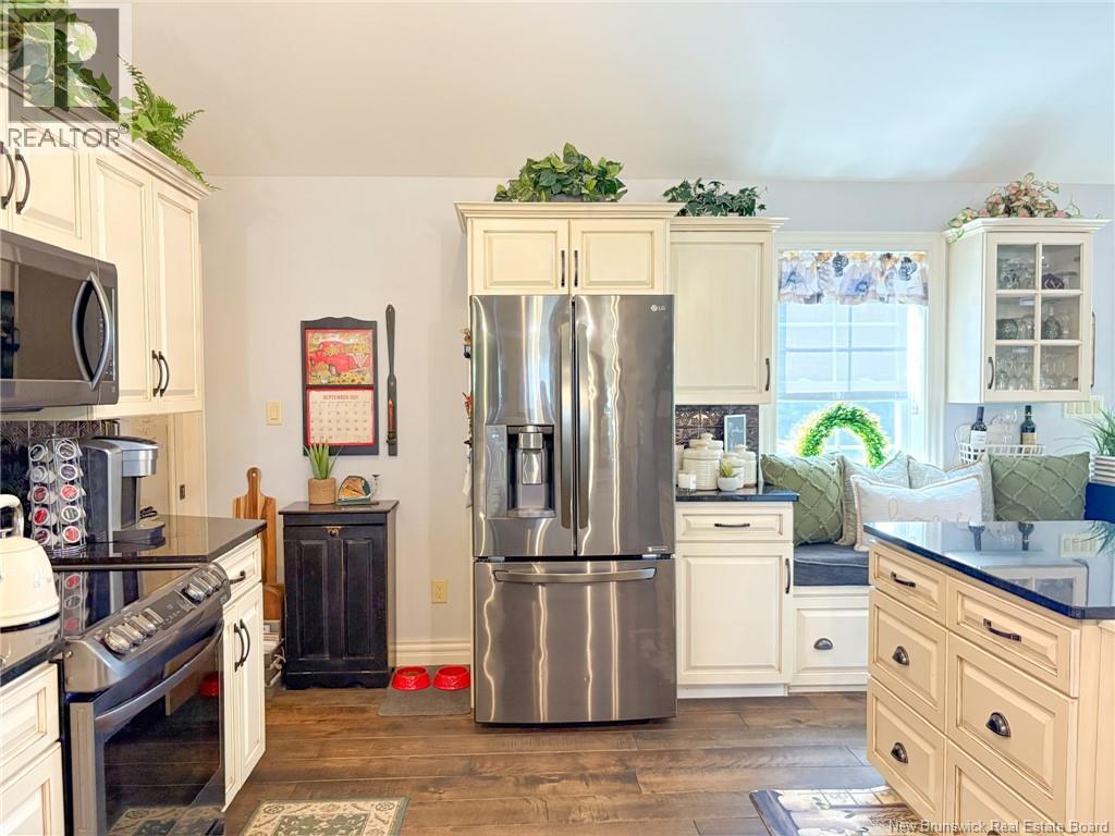 211 JAMIESON ROAD - 6
