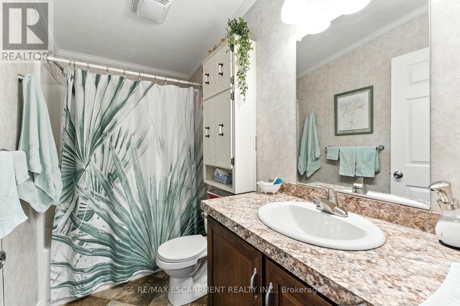 55 RIVERBEND CRESCENT - 31