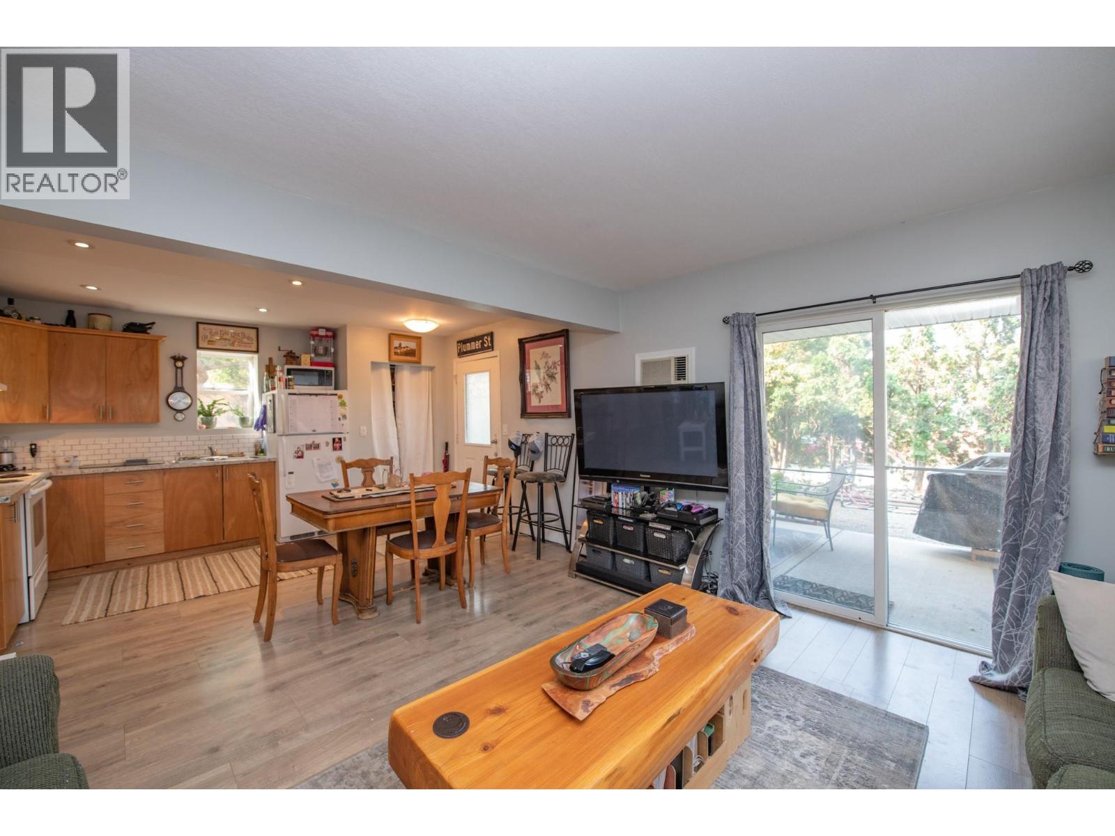  3908 Pleasant Valley Road, Vernon