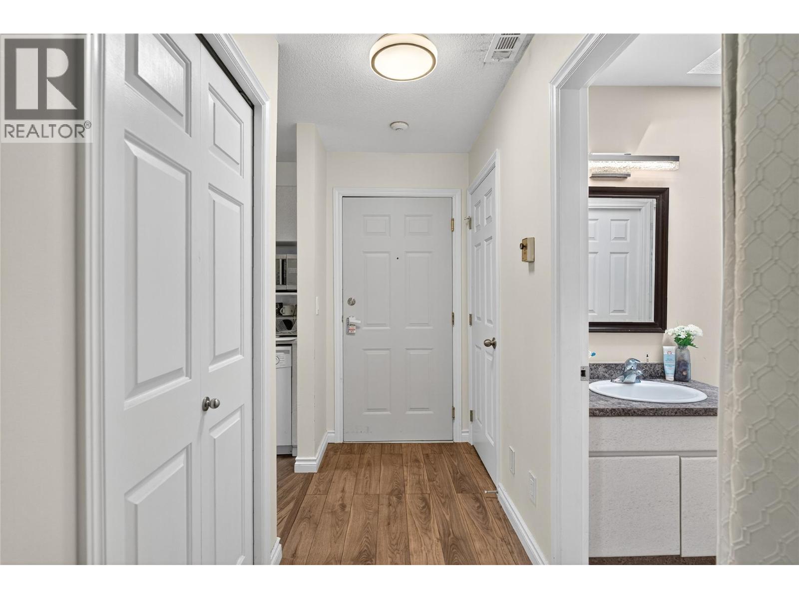 412 3175 De Montreuil Court, Kelowna