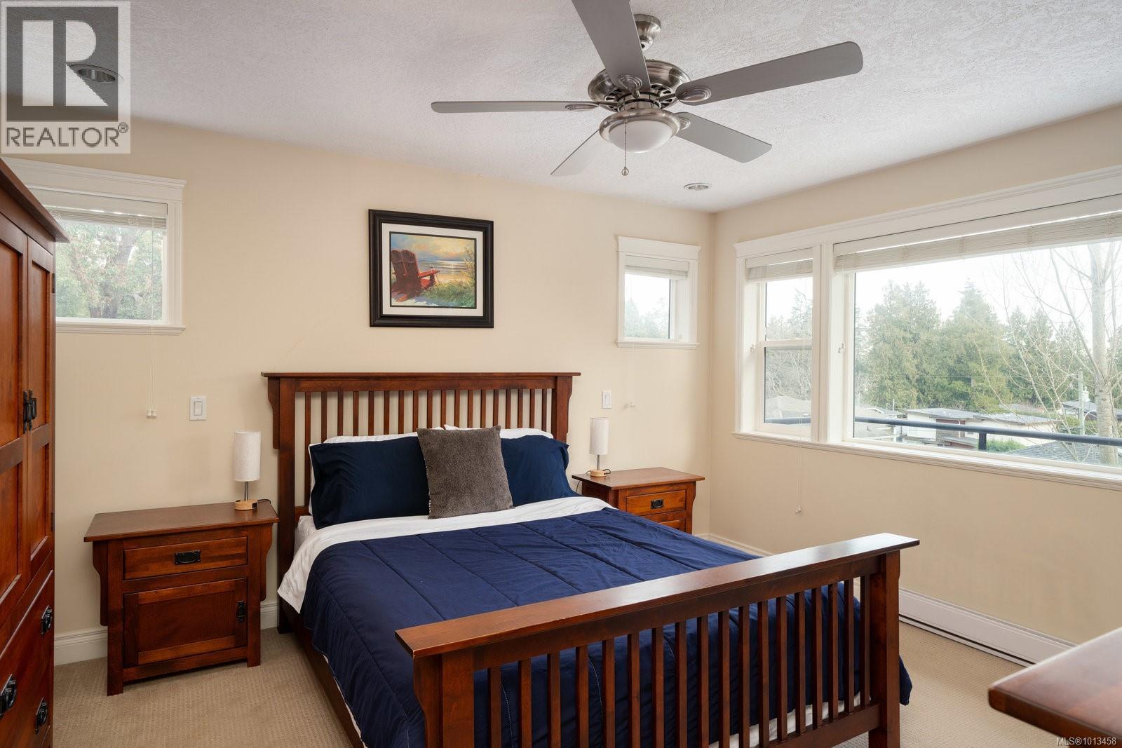  5173 Lochside Drive, Saanich
