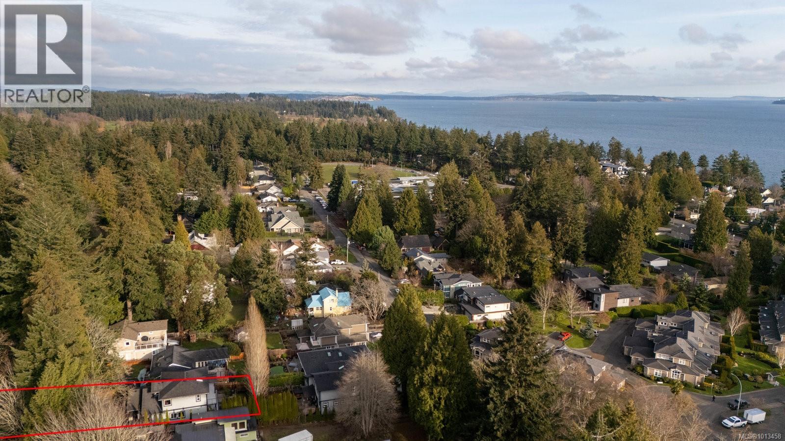 5173 Lochside Drive, Saanich