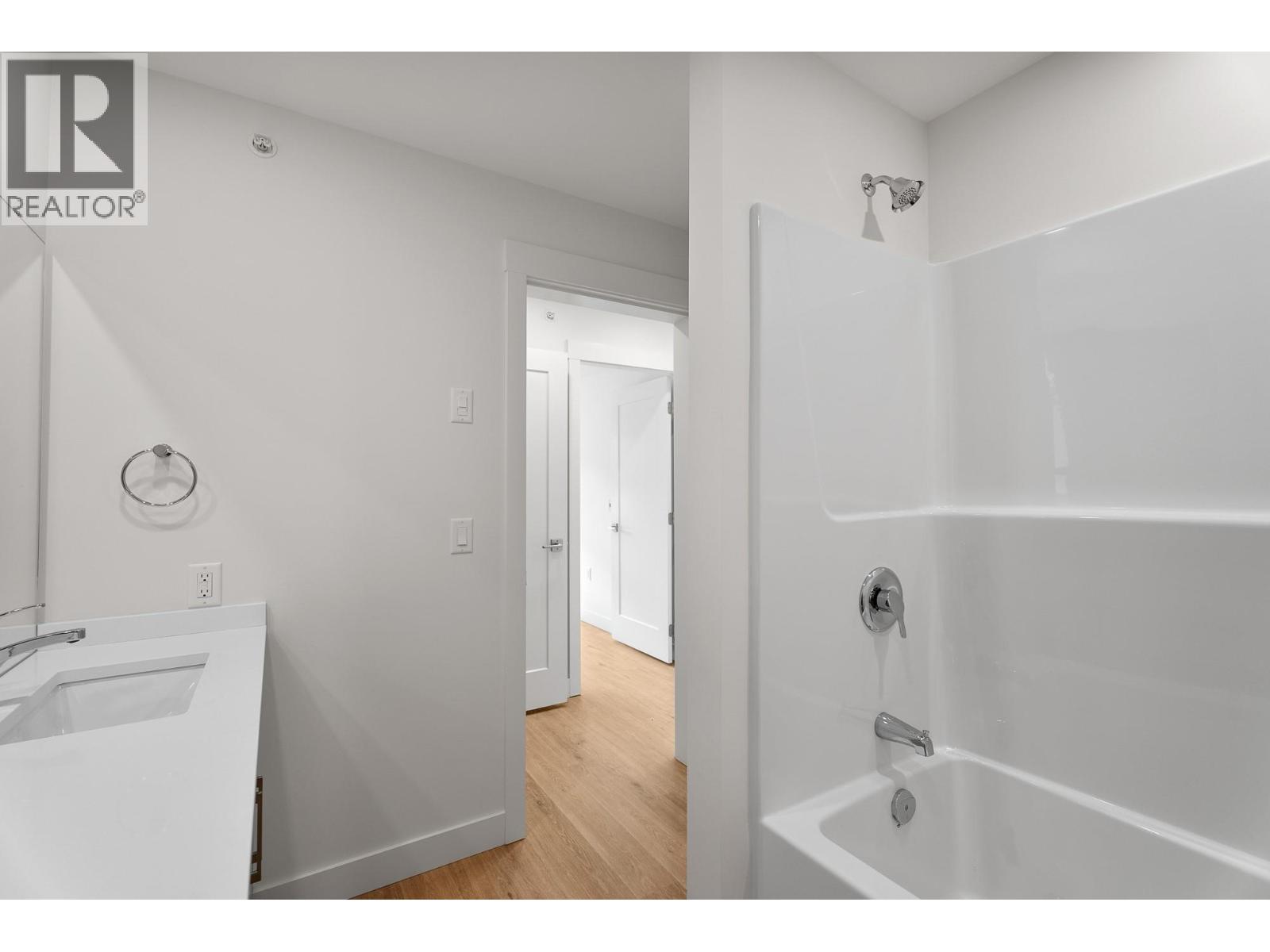 1844 Qu'Appelle Boulevard Unit# 410, Kamloops
