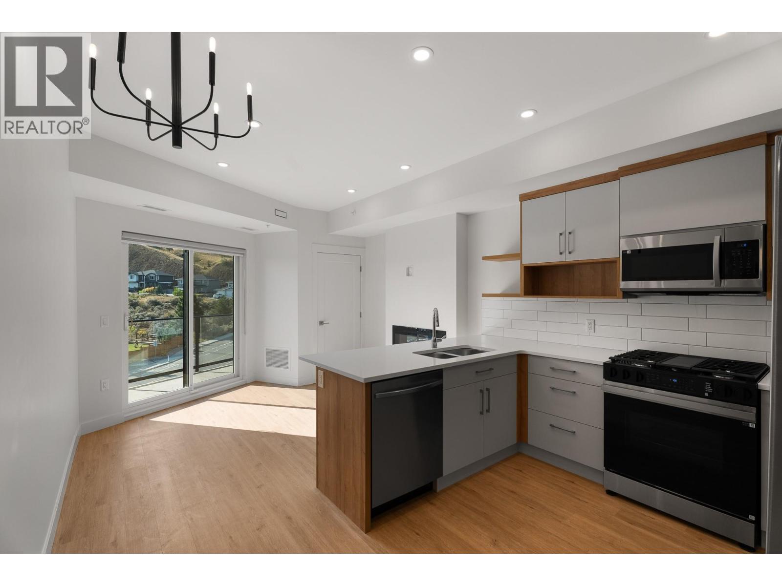 1844 Qu'Appelle Boulevard Unit# 410, Kamloops