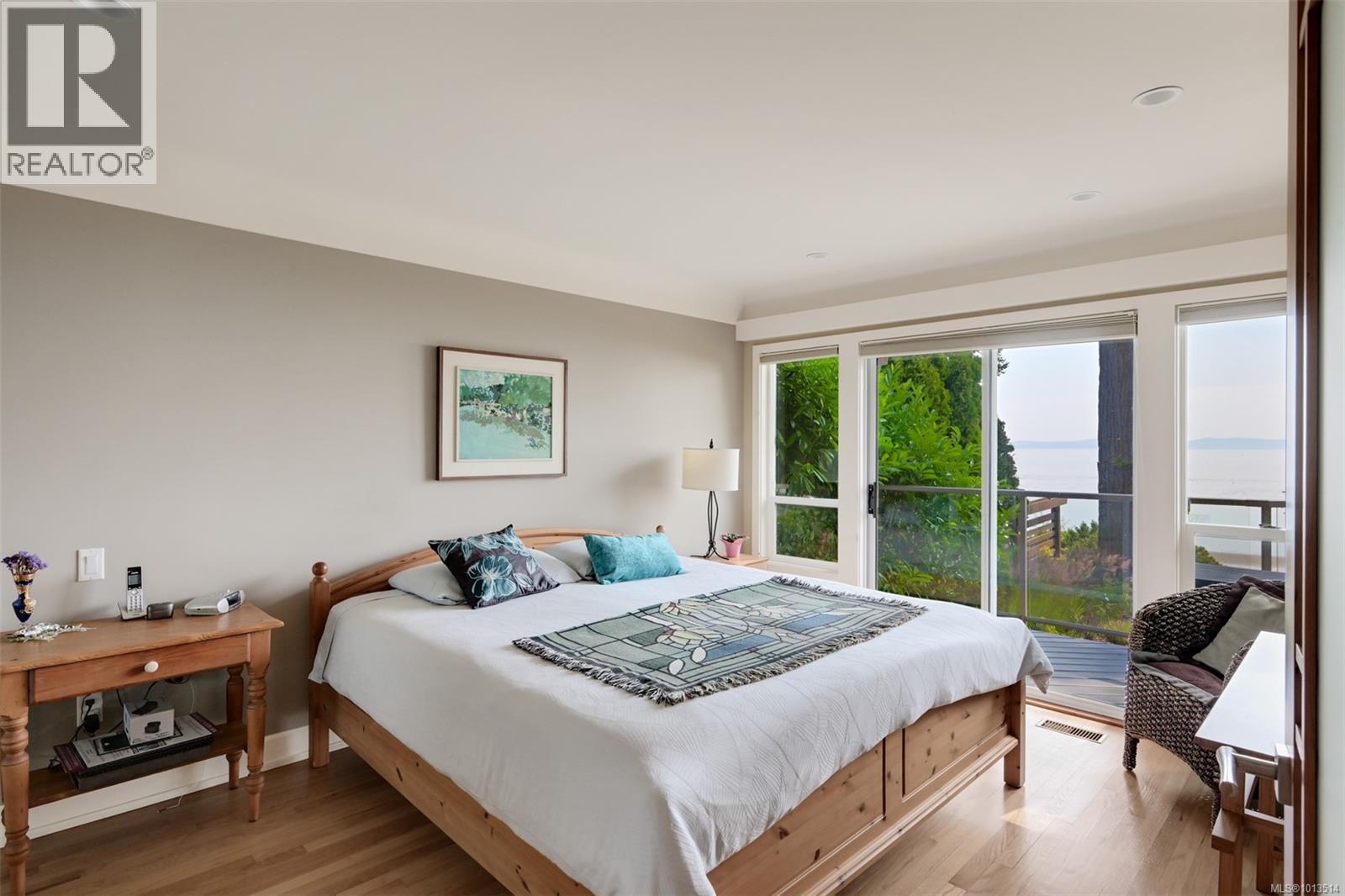  5299 Parker Avenue, Saanich