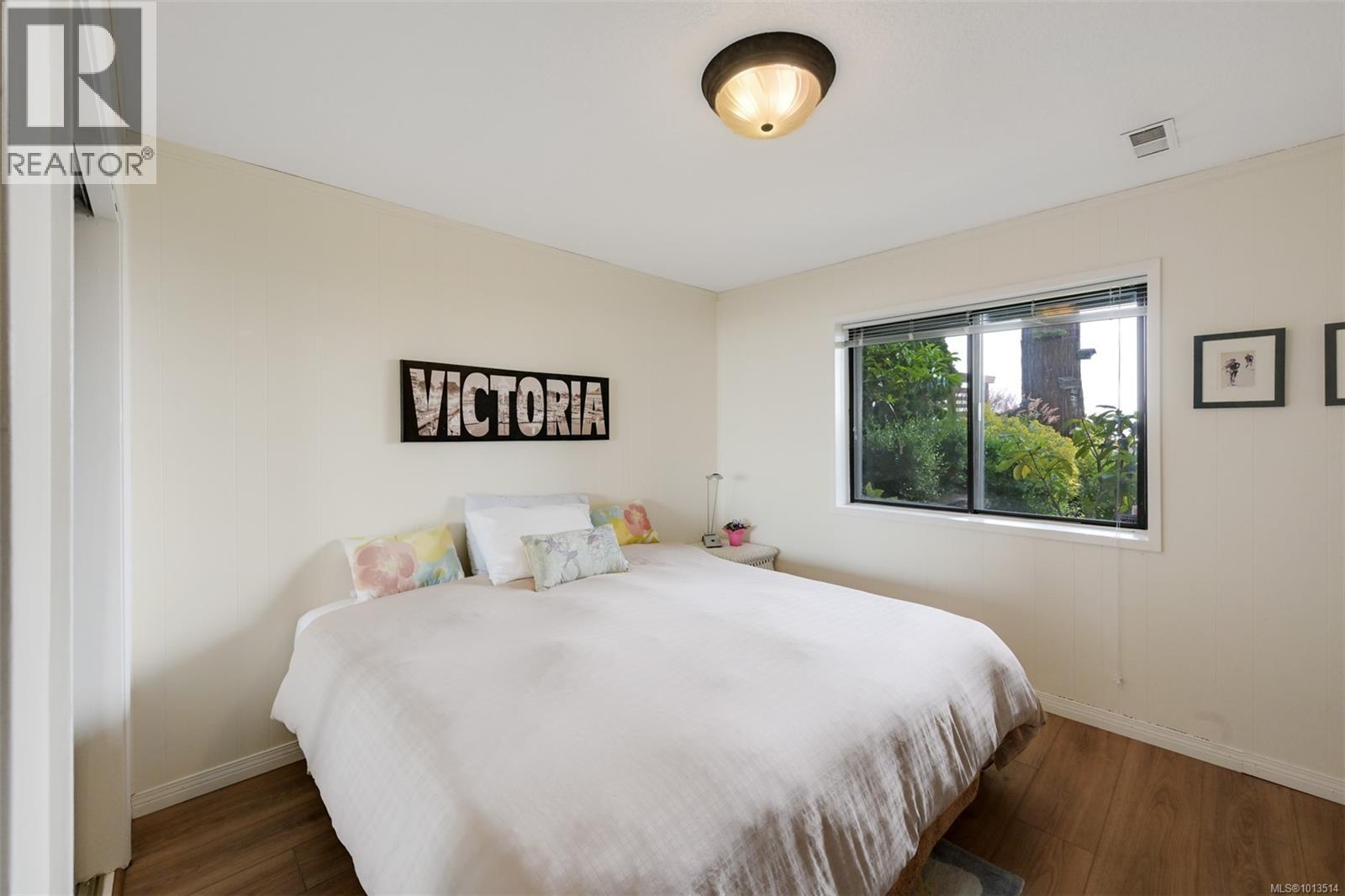  5299 Parker Avenue, Saanich