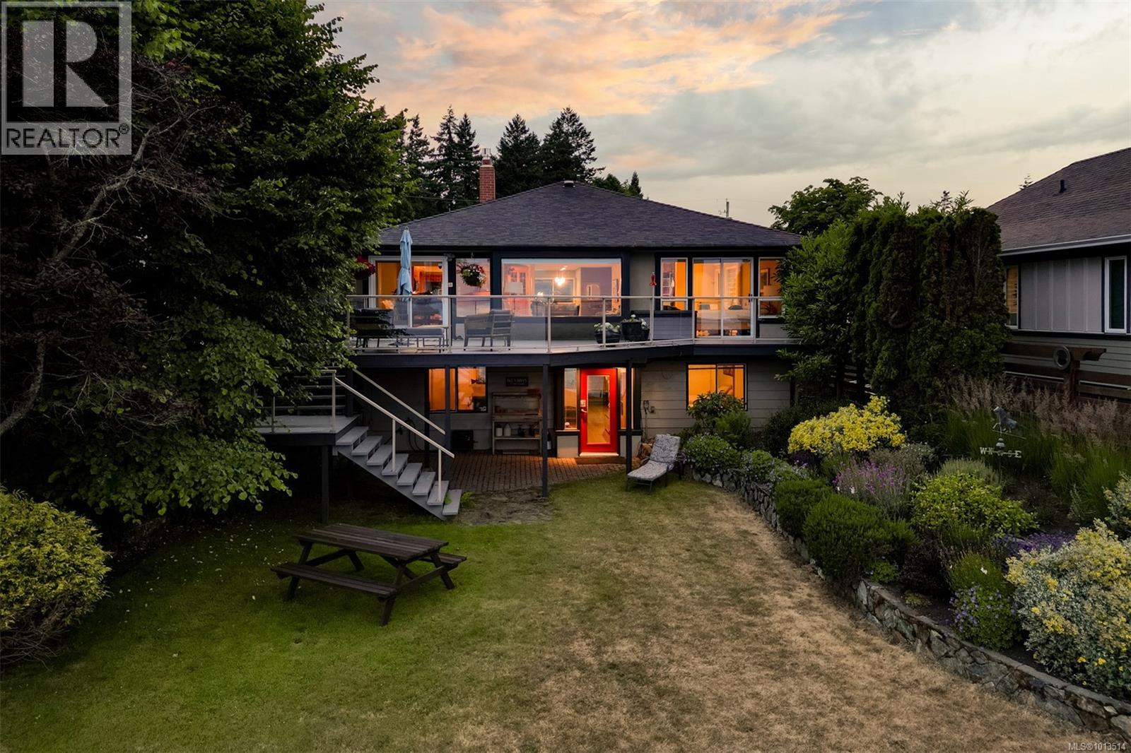  5299 Parker Avenue, Saanich