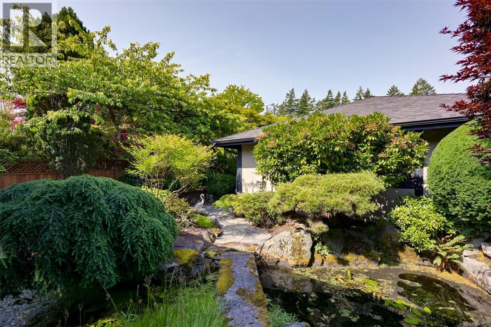  5299 Parker Avenue, Saanich