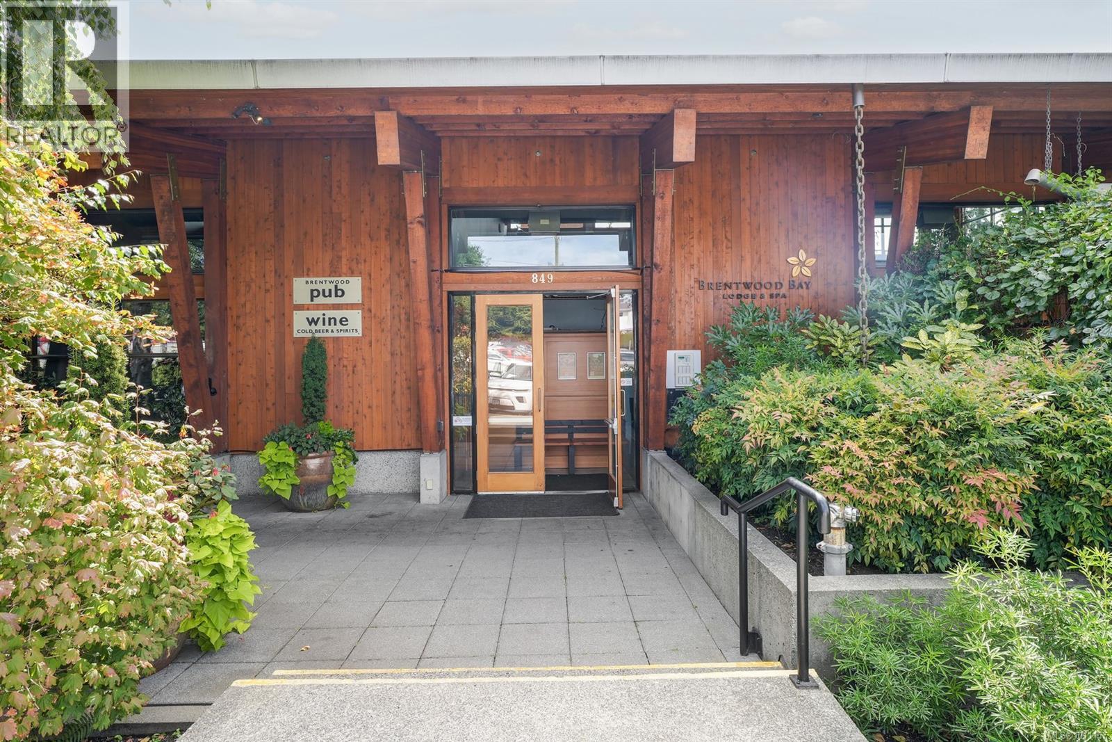 101 851 Verdier Avenue, Central Saanich