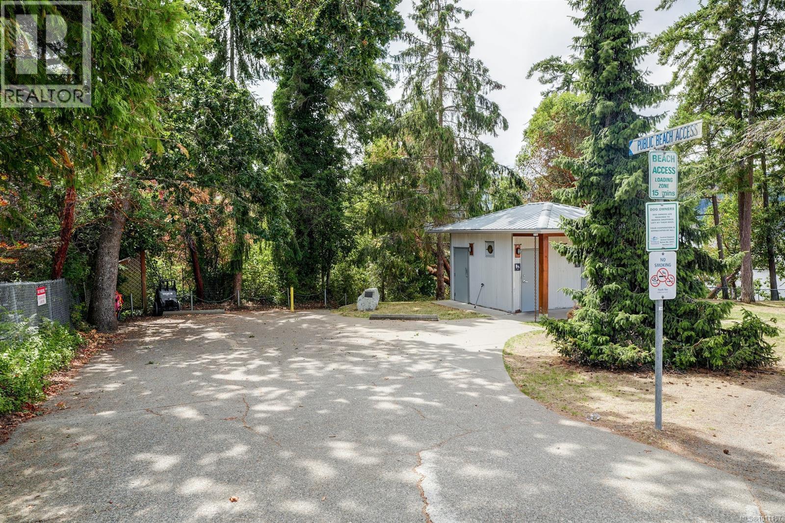 101 851 Verdier Avenue, Central Saanich