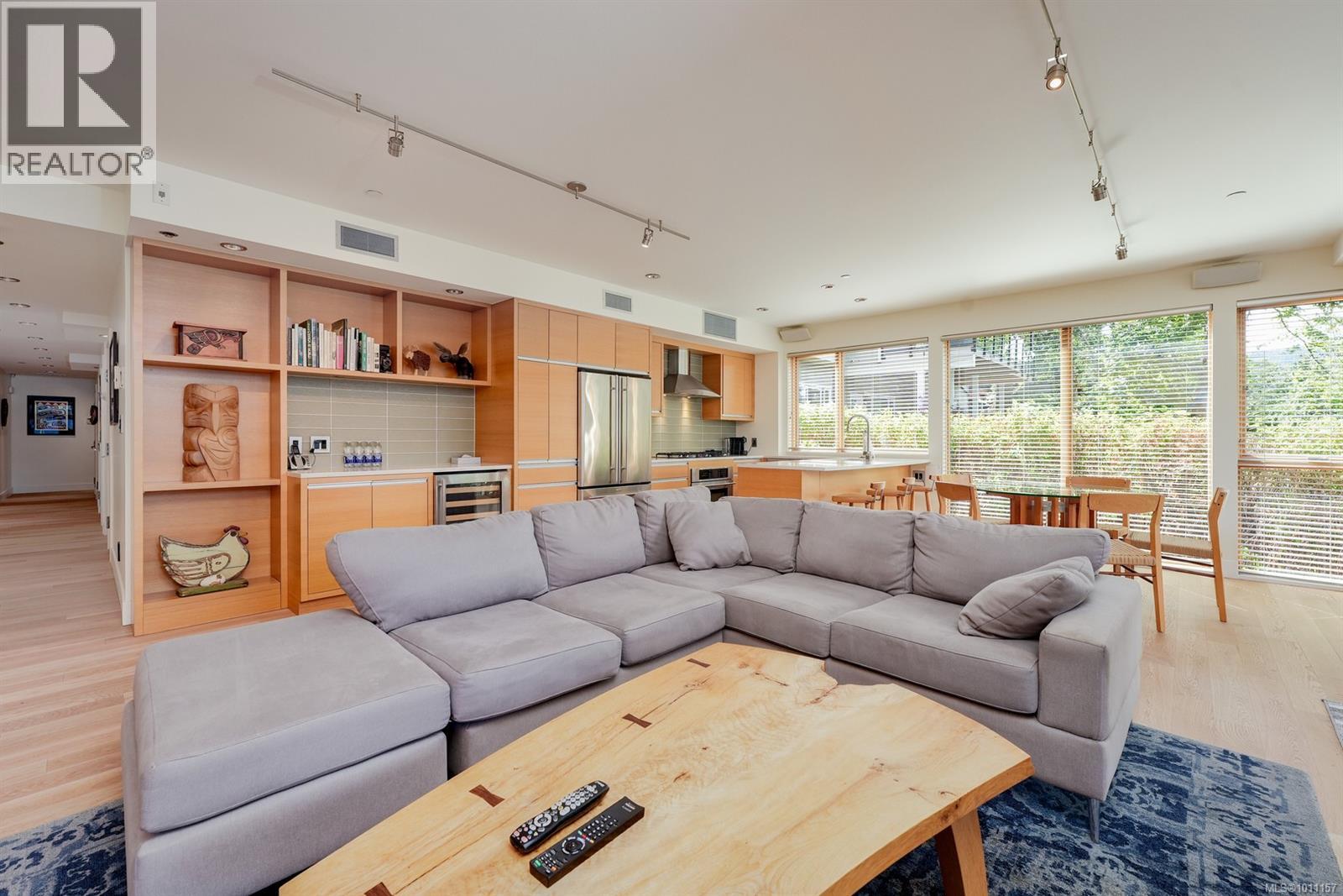101 851 Verdier Avenue, Central Saanich