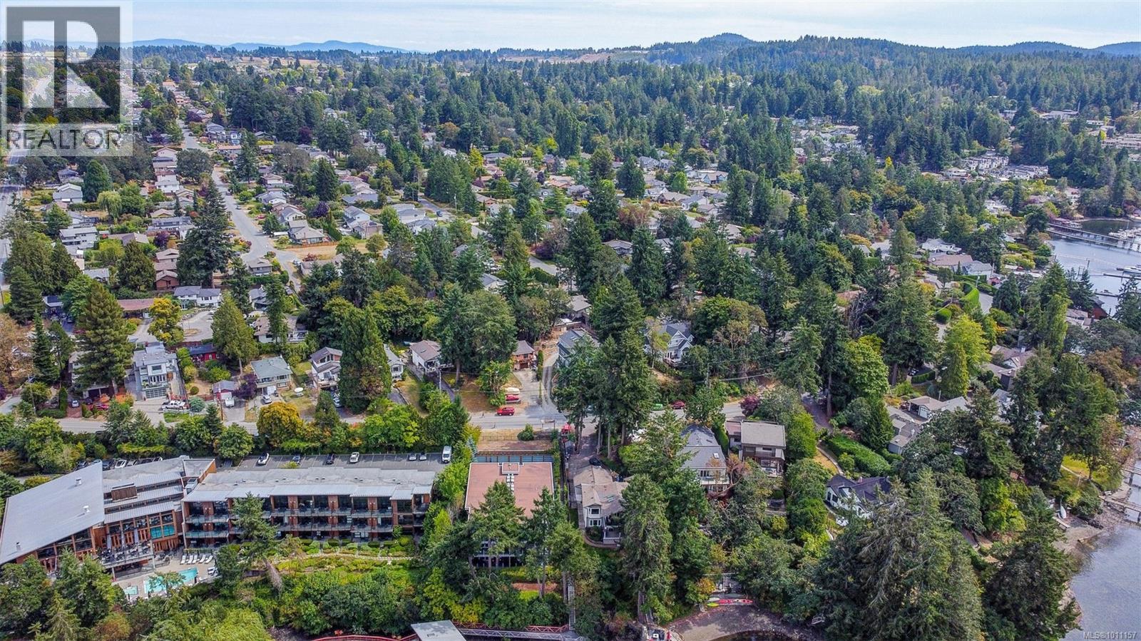 101 851 Verdier Avenue, Central Saanich