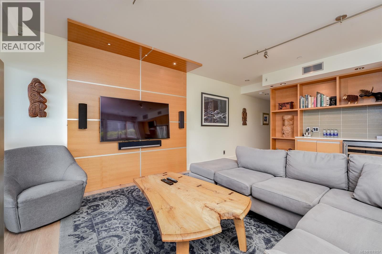 101 851 Verdier Avenue, Central Saanich