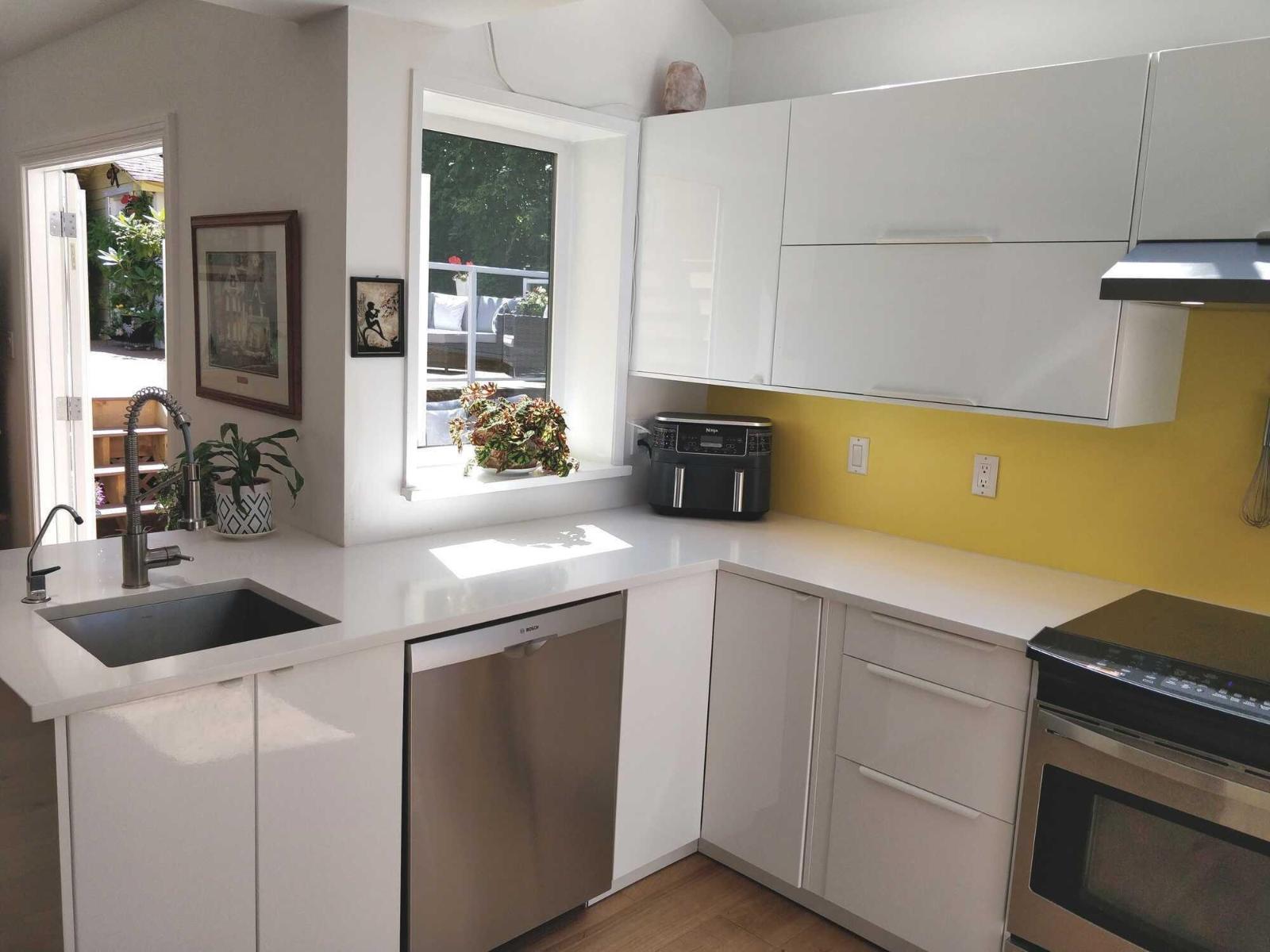 2724 BAYVIEW STREET, Surrey