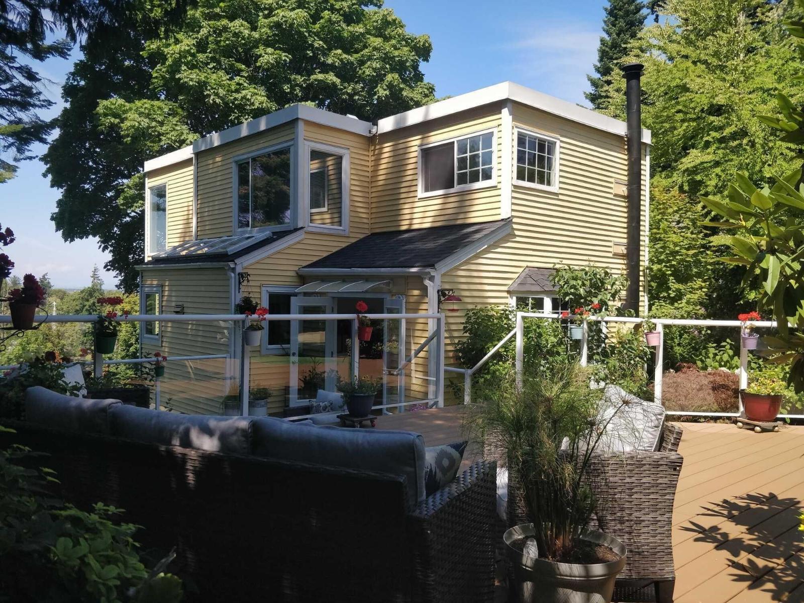 2724 BAYVIEW STREET, Surrey