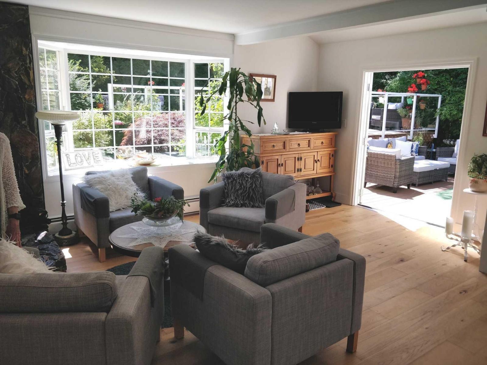 2724 BAYVIEW STREET, Surrey