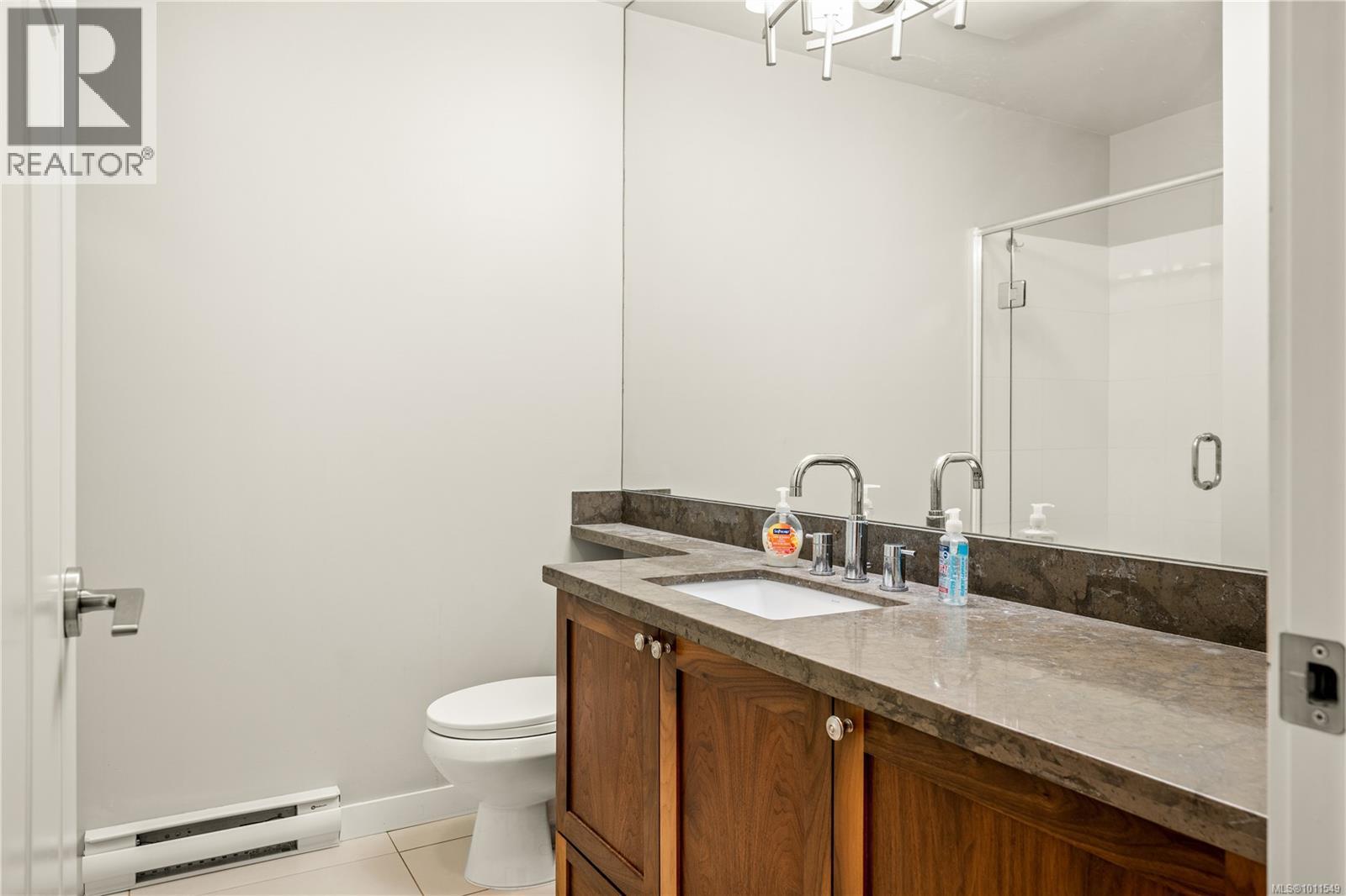 215 99 Chapel St, Nanaimo
