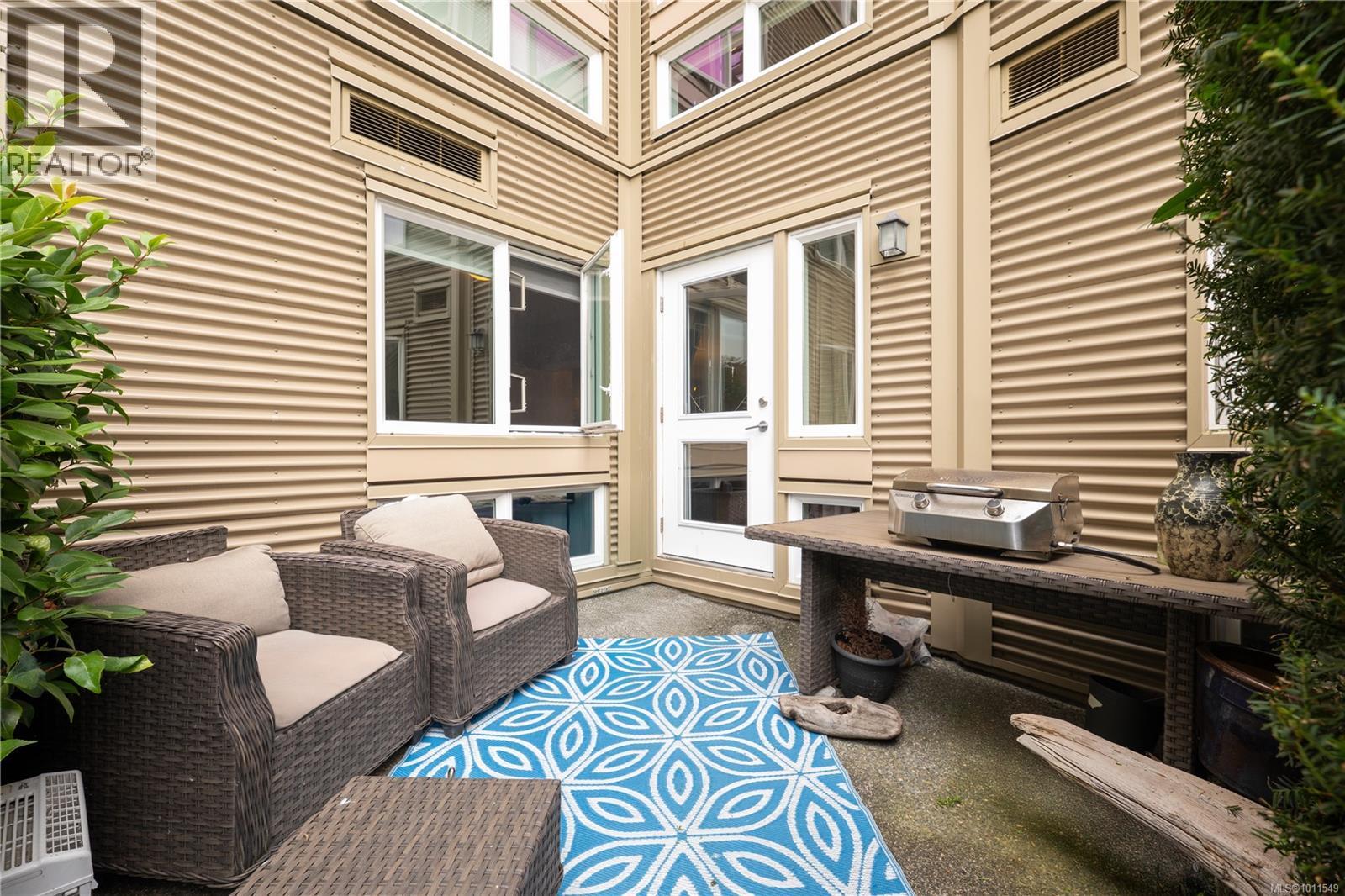 215 99 Chapel St, Nanaimo