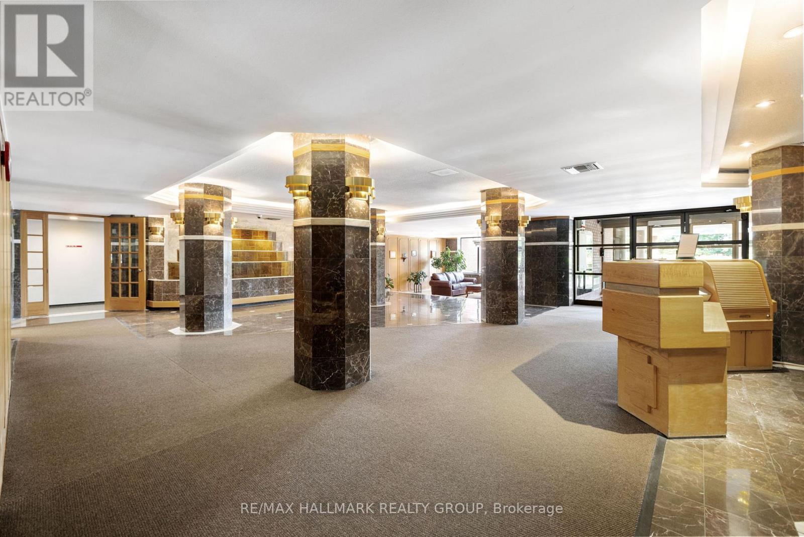 Large welcoming lobby