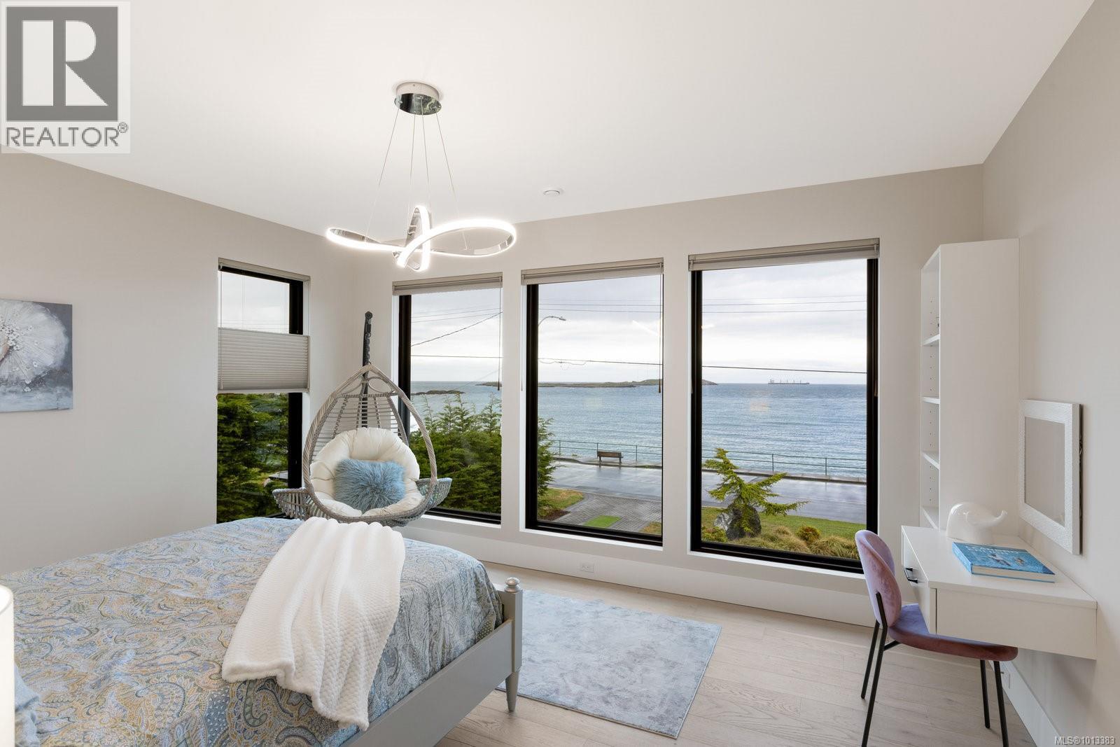  418 Beach Drive, Oak Bay