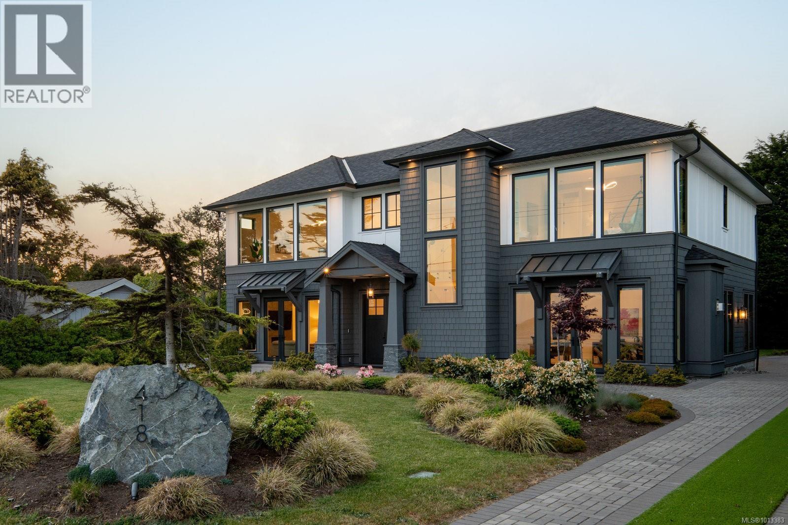 418 Beach Drive, Oak Bay