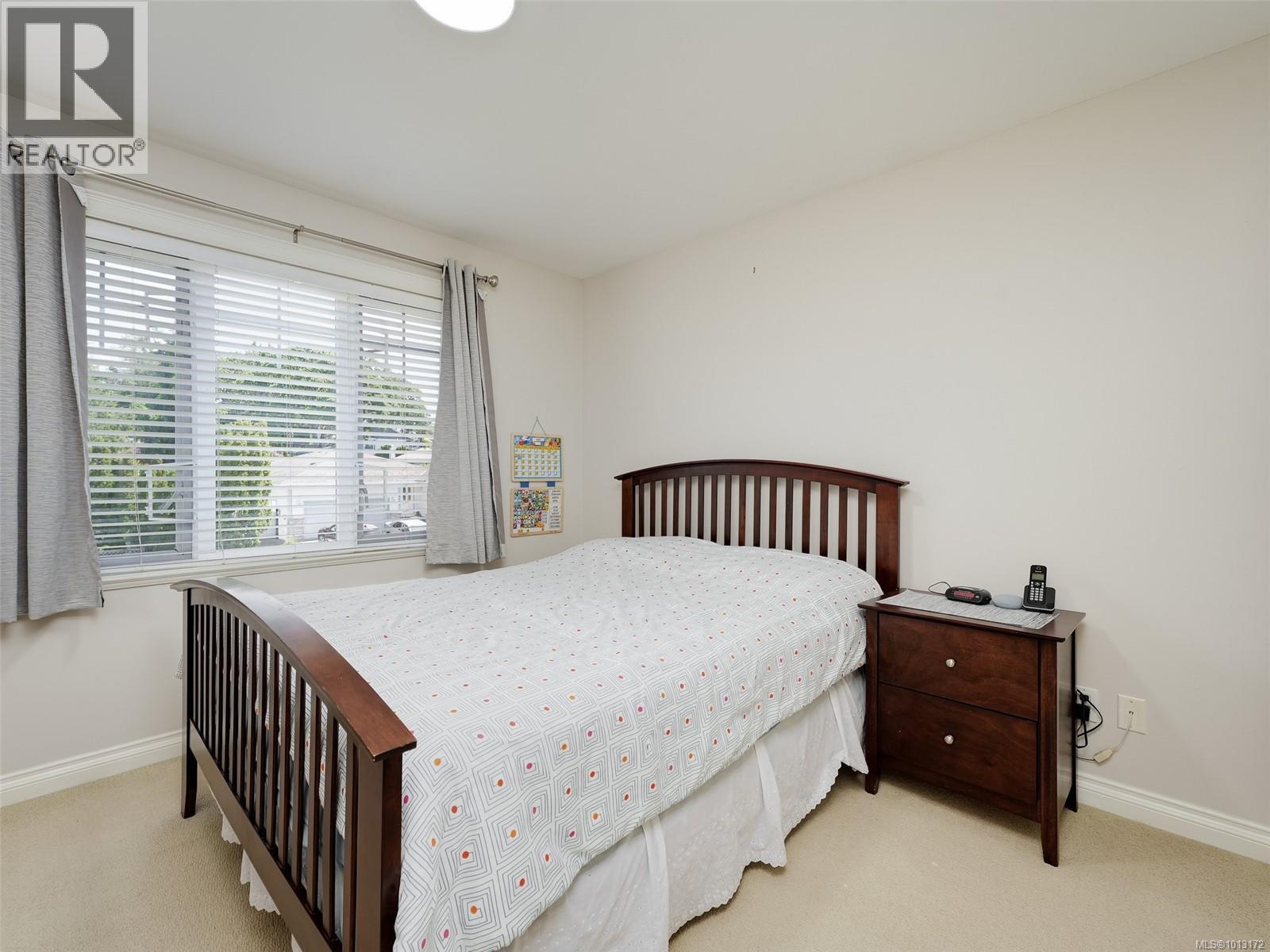  4276 Kincaid Street, Saanich