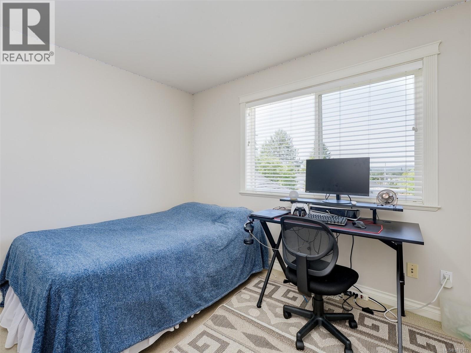  4276 Kincaid Street, Saanich