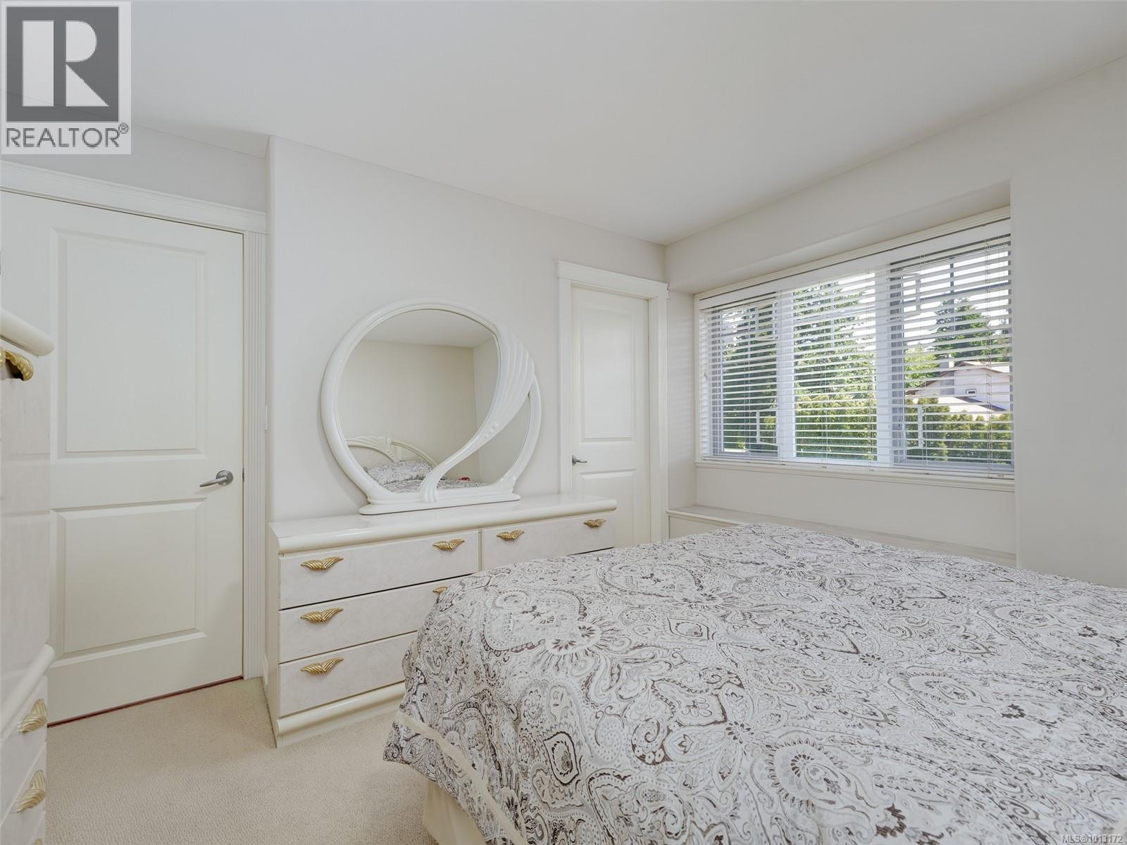  4276 Kincaid Street, Saanich