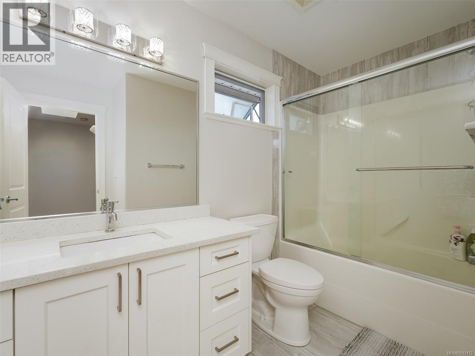  4276 Kincaid Street, Saanich