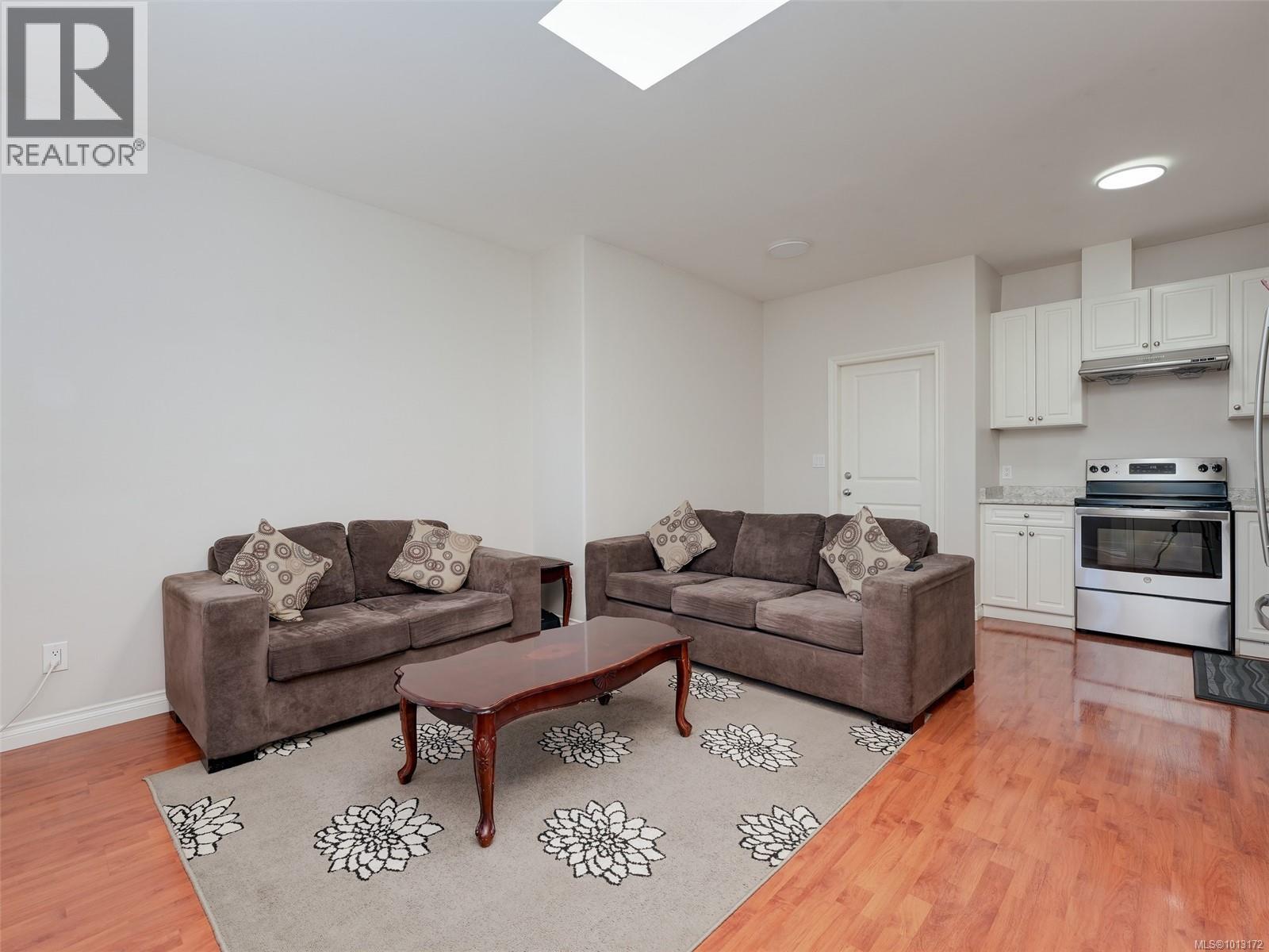  4276 Kincaid Street, Saanich