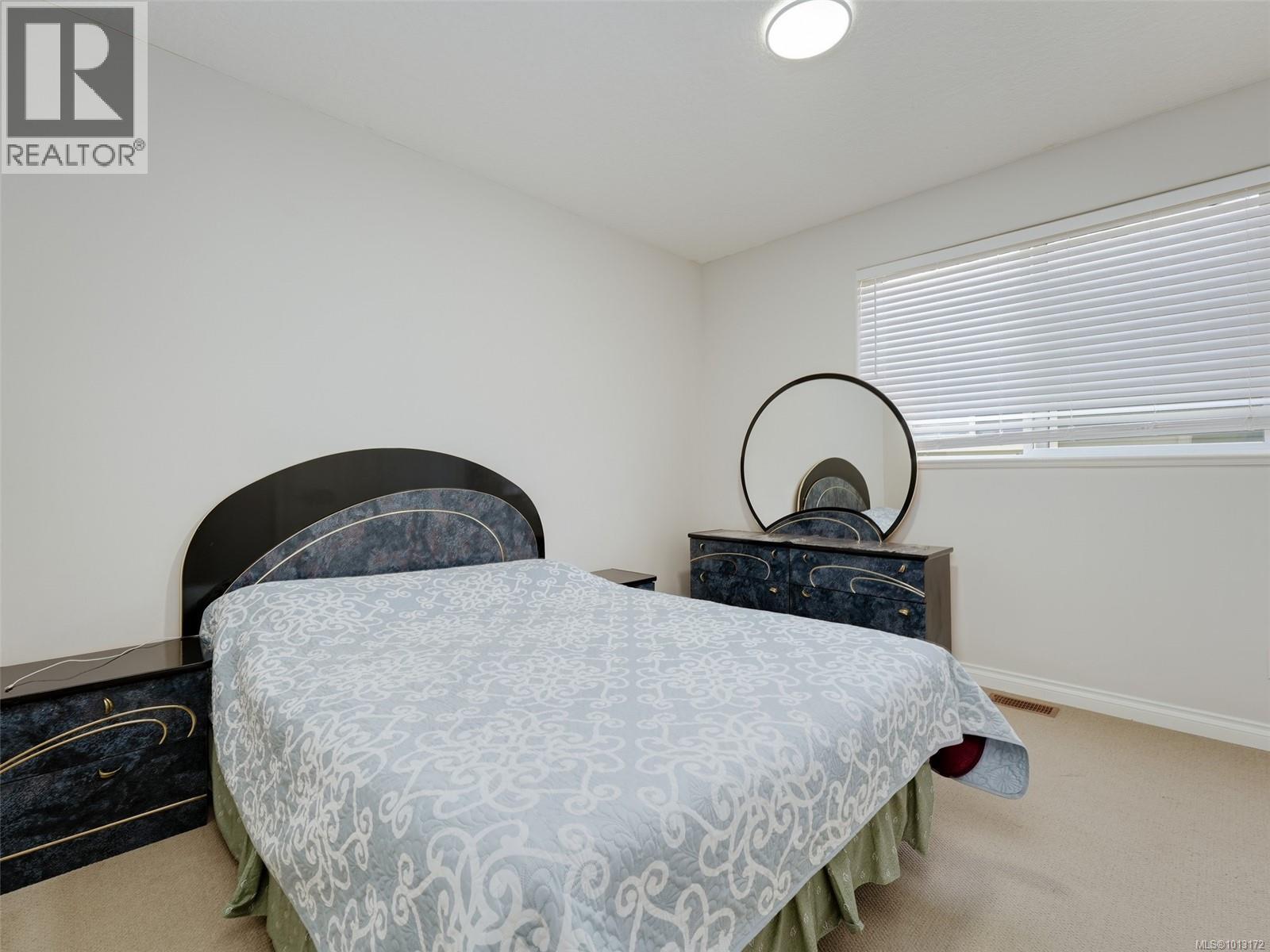  4276 Kincaid Street, Saanich