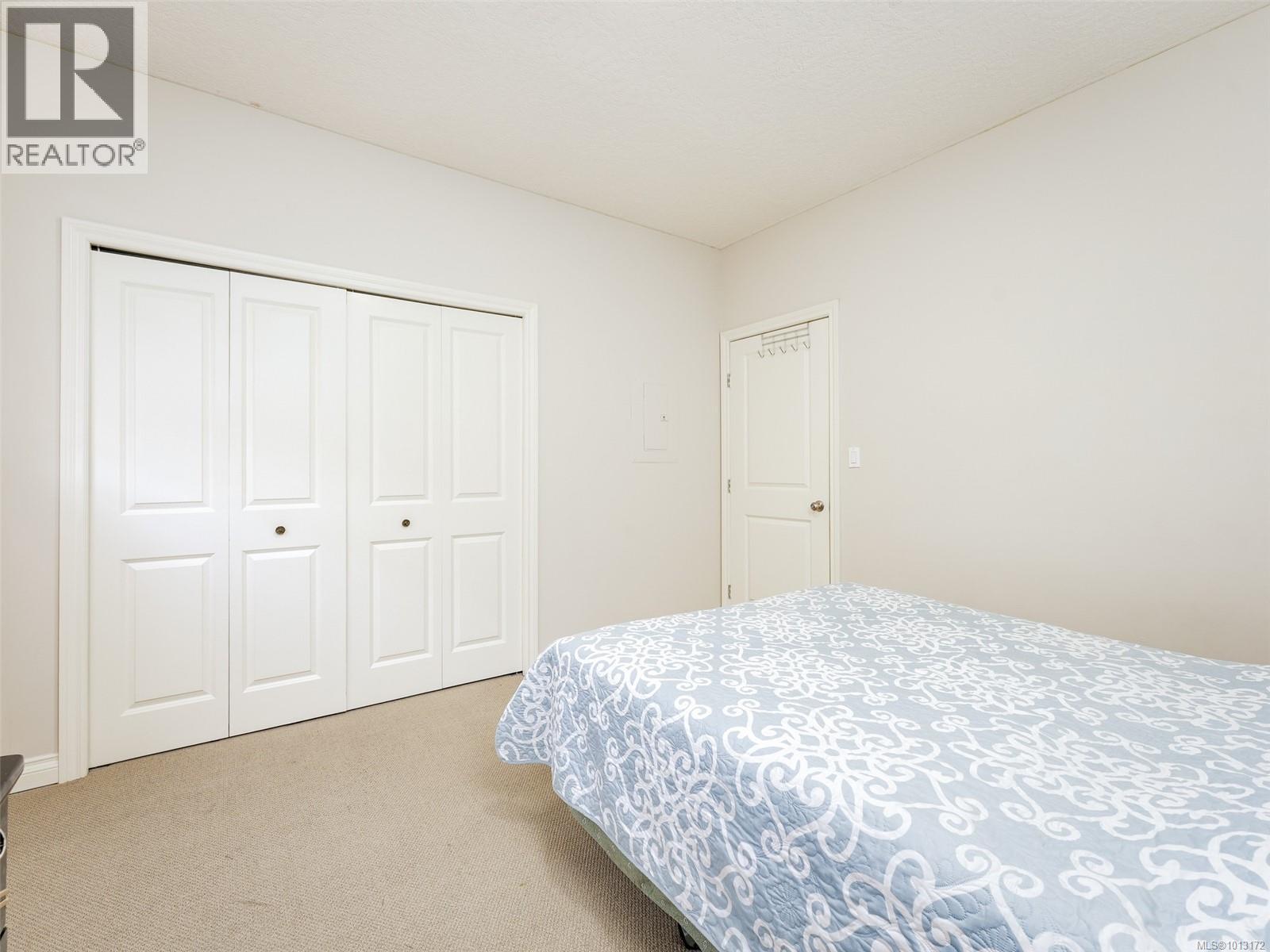  4276 Kincaid Street, Saanich