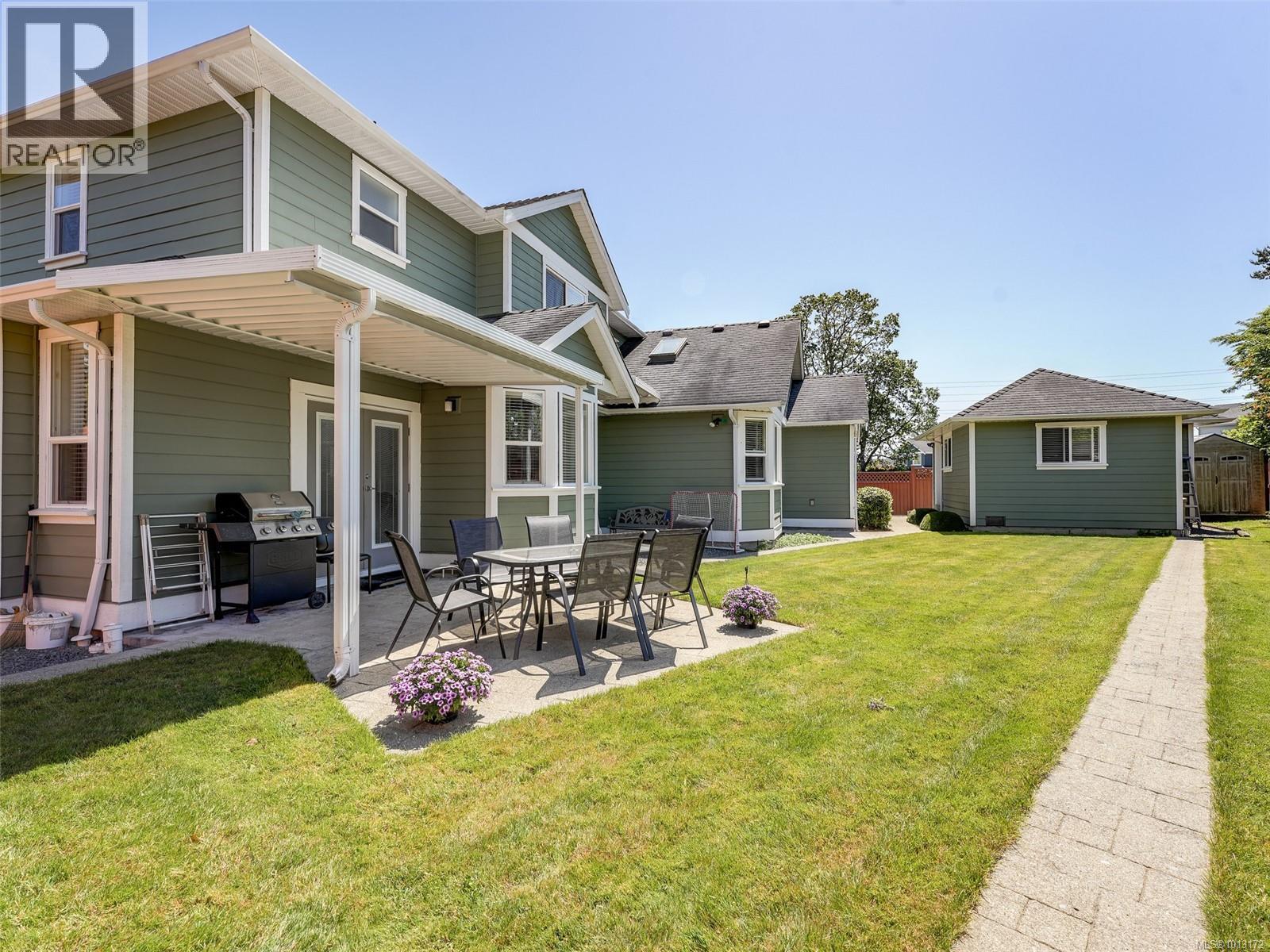  4276 Kincaid Street, Saanich