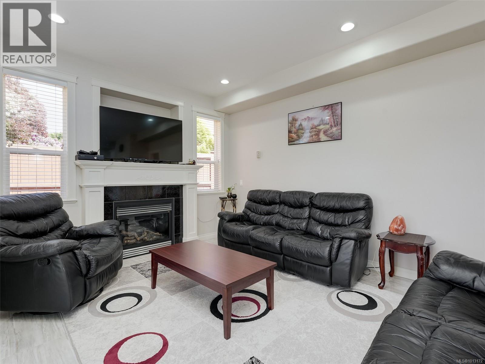  4276 Kincaid Street, Saanich