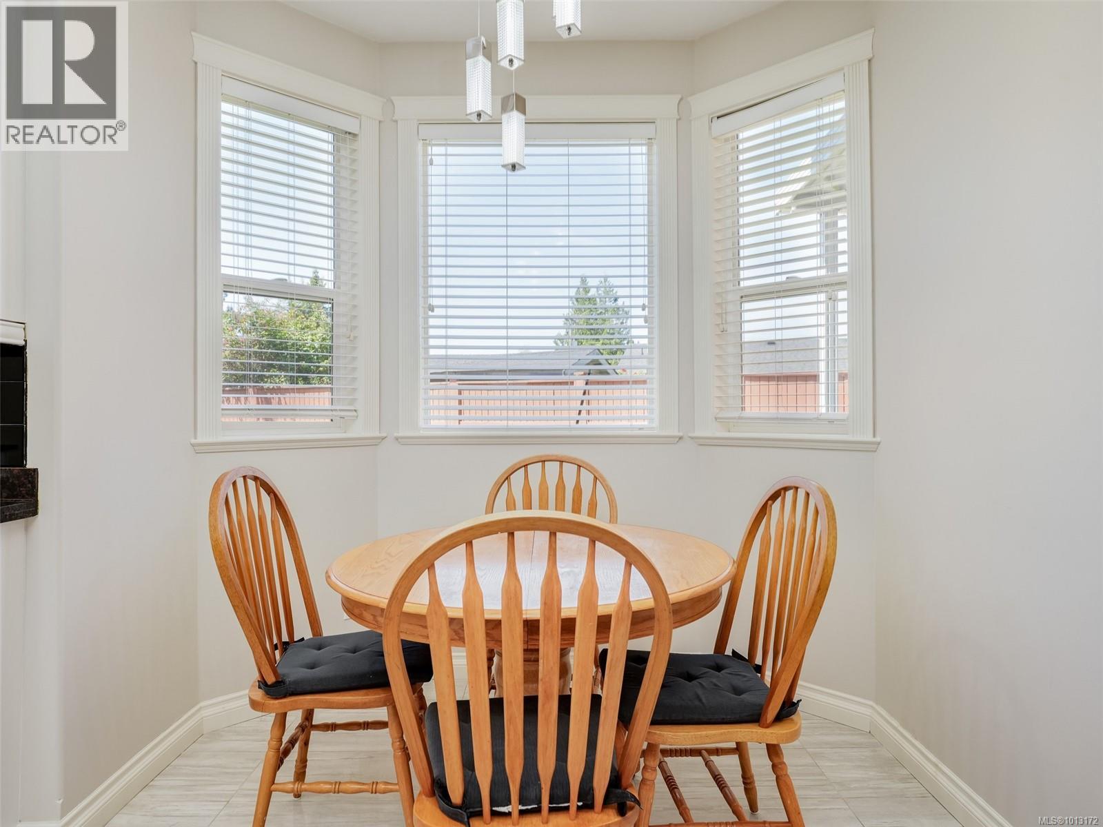  4276 Kincaid Street, Saanich