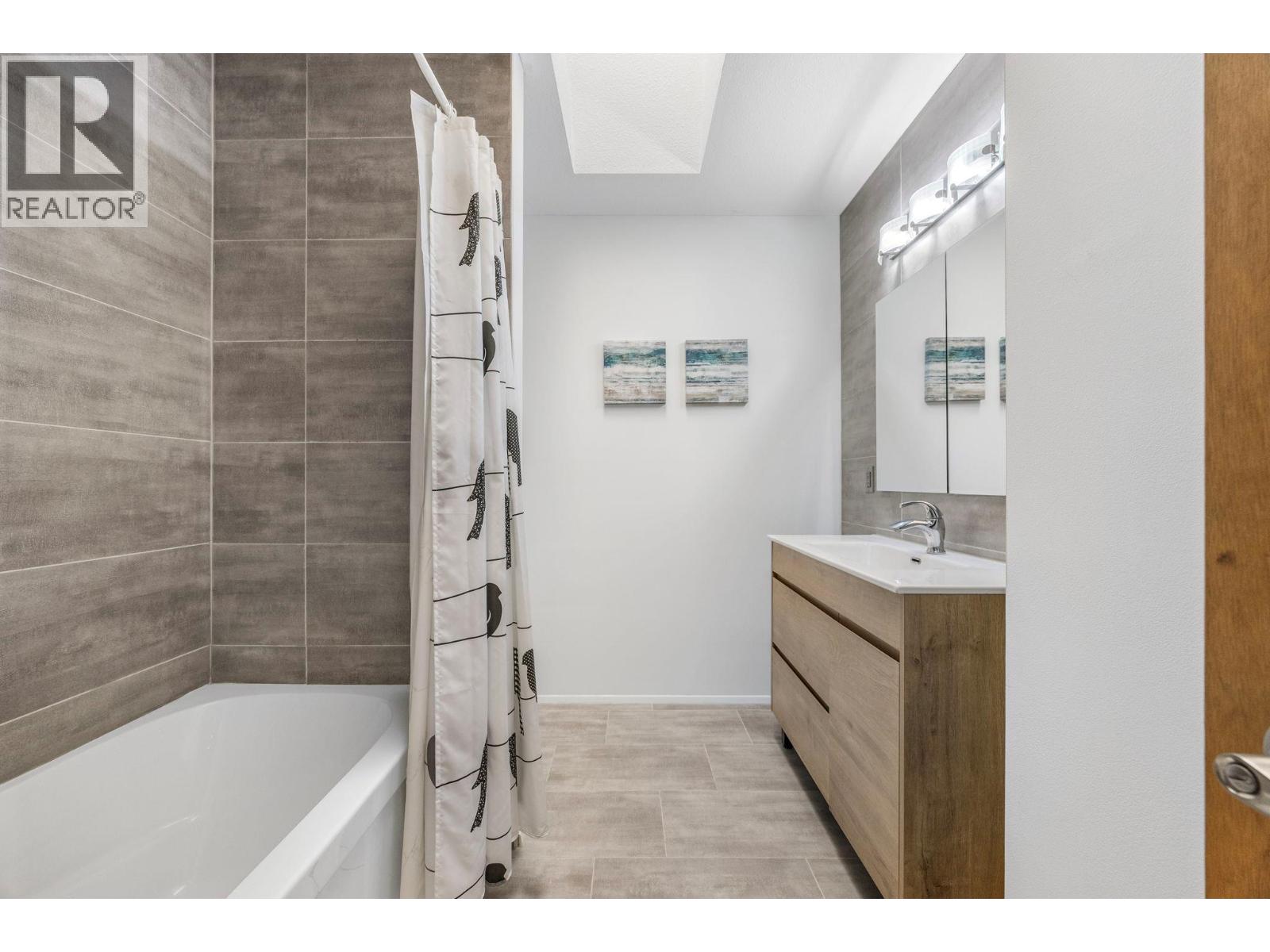  3445 Barberry Street, Kelowna