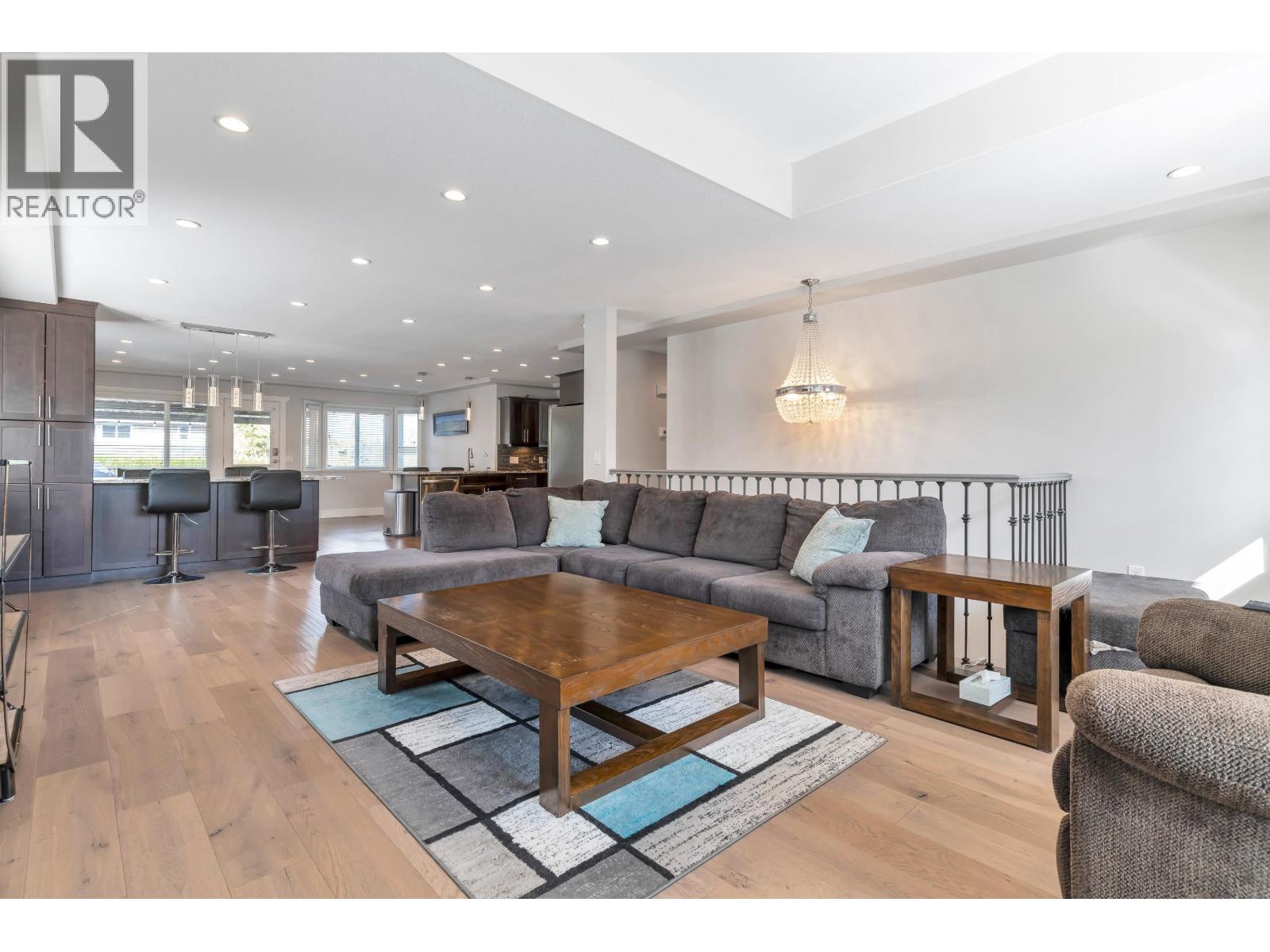 1973 MORGAN AVENUE, Port Coquitlam