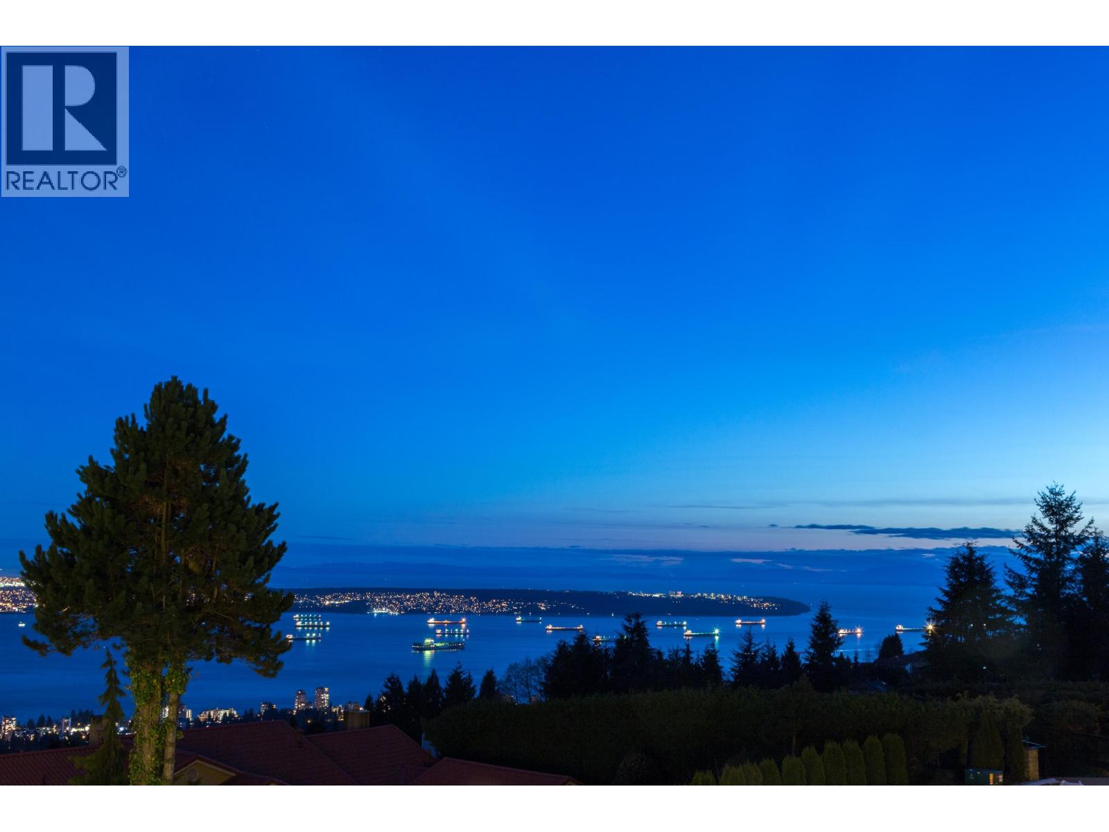 1175 EYREMOUNT DRIVE, West Vancouver
