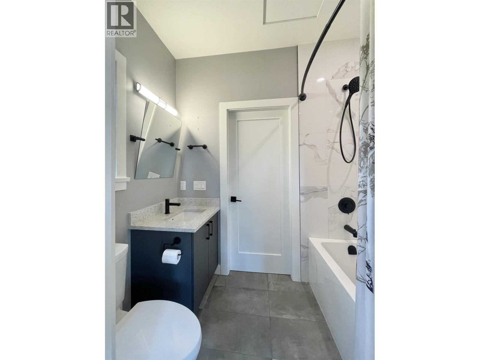 915 PAYNE ROAD, Gibsons