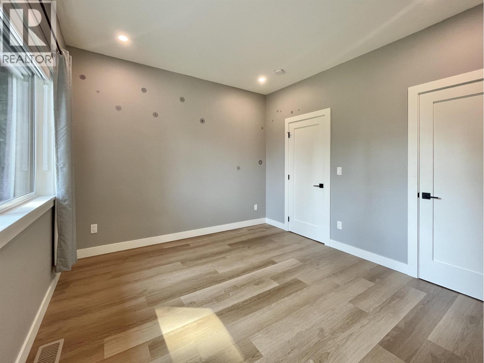 915 PAYNE ROAD, Gibsons