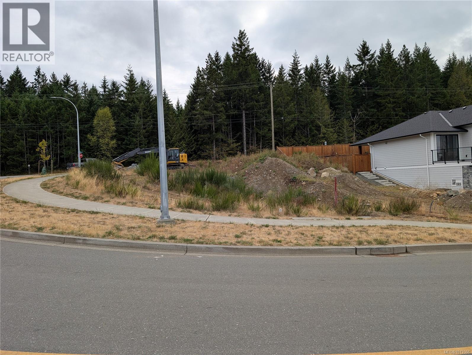 3311 Klanawa Cres, Courtenay