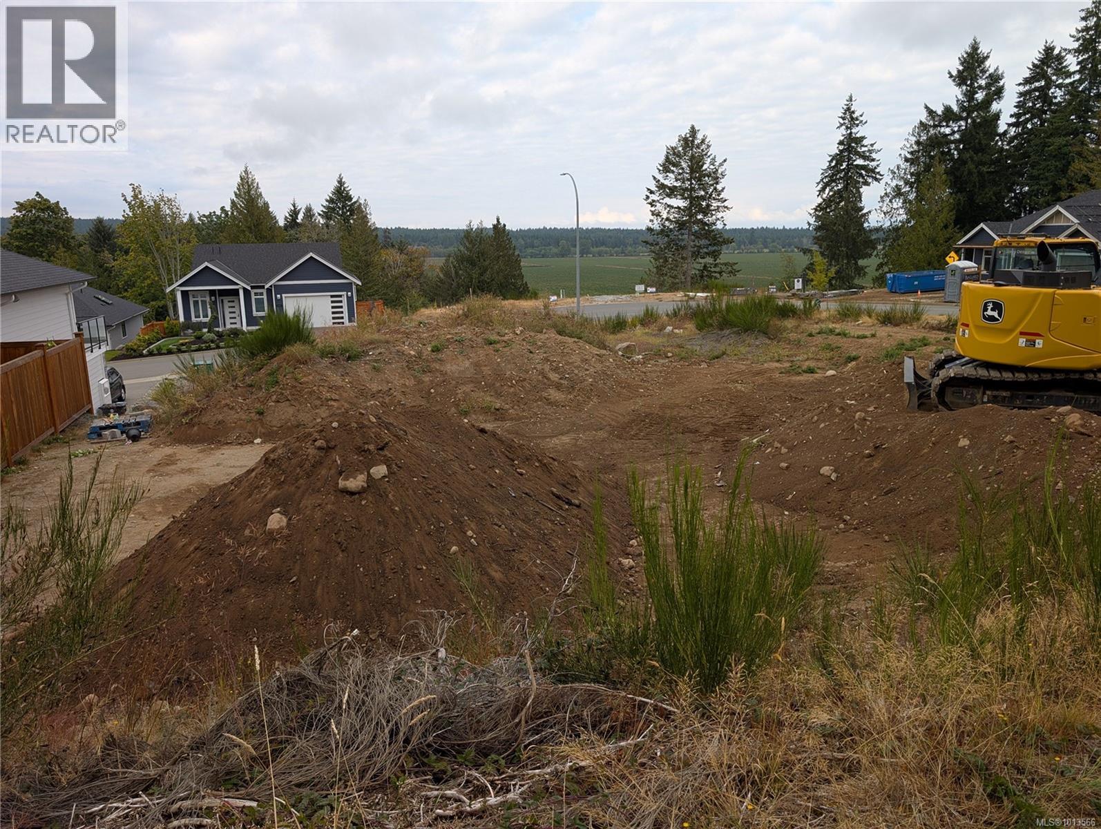 3311 Klanawa Cres, Courtenay