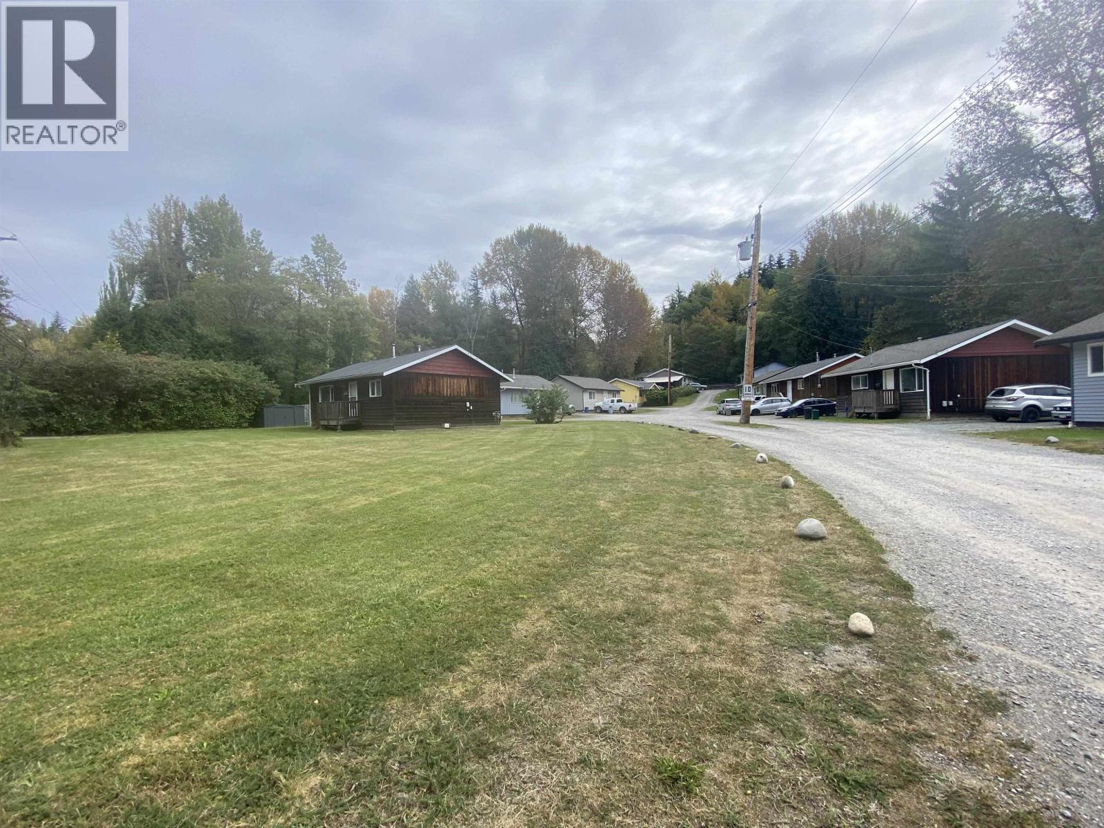 2028 QUEENSWAY Drive, Terrace