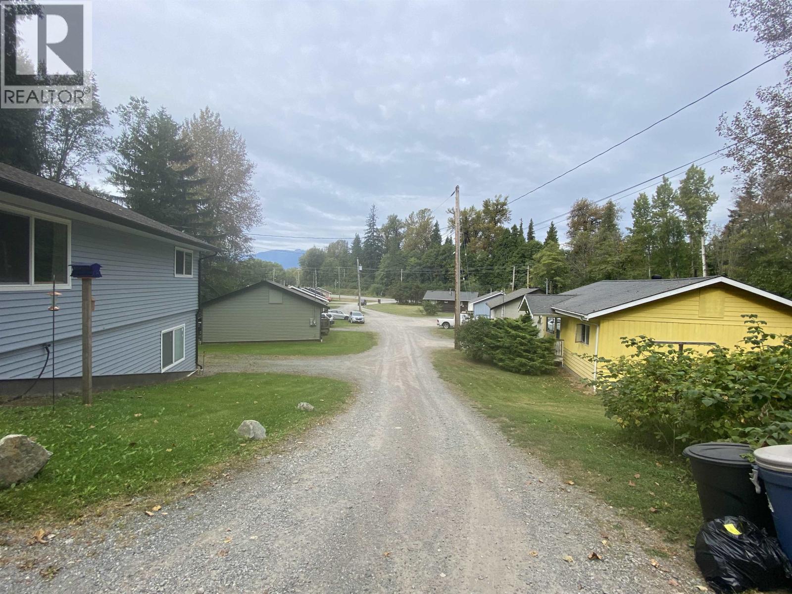 2028 QUEENSWAY Drive, Terrace