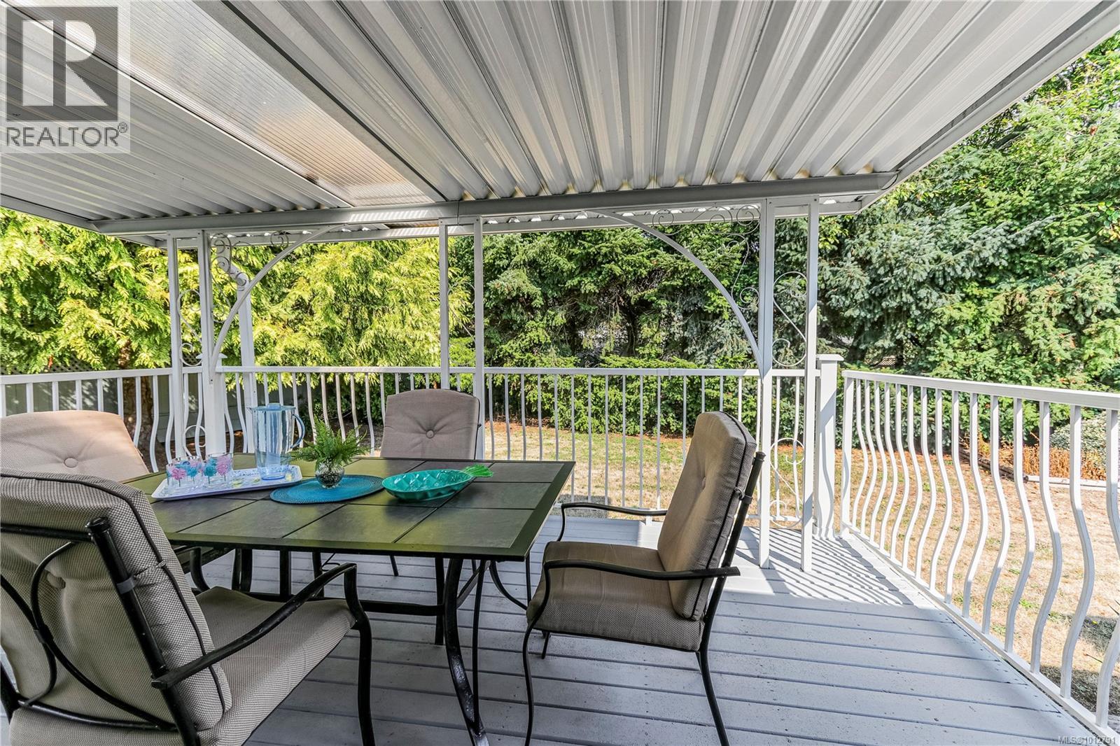 1521 Marine Cir, French Creek