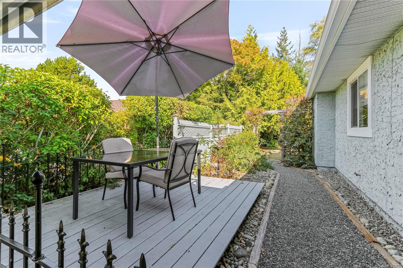 1521 Marine Cir, French Creek