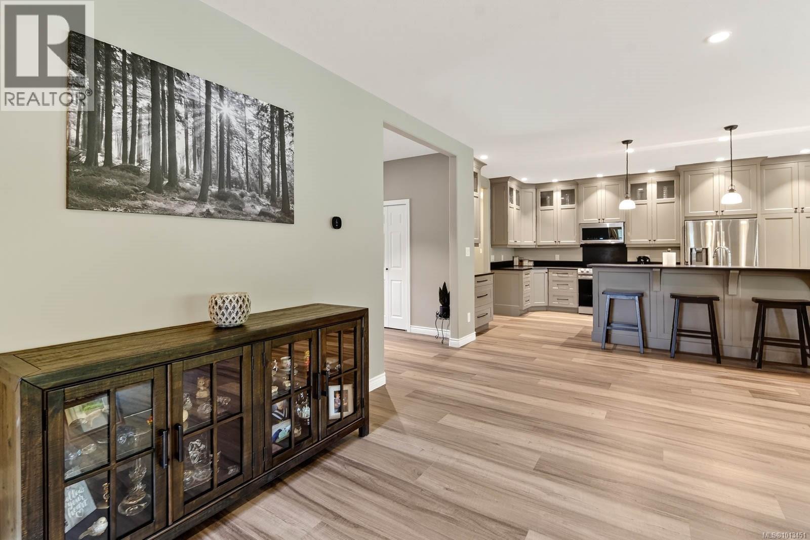 5595 Maebelle Rd, Port Alberni